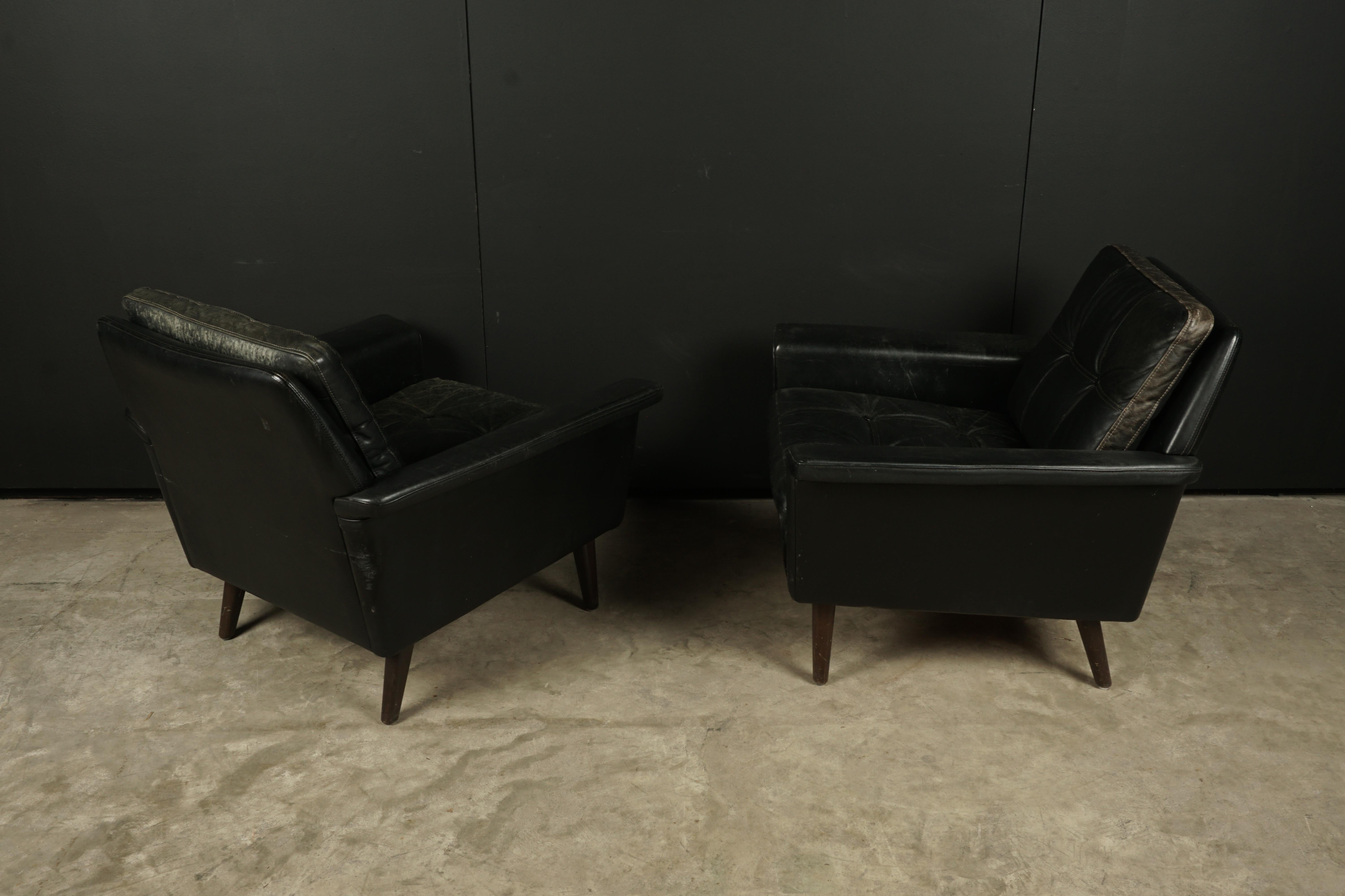 Vintage Pair of Leather Lounge Chairs from Denmark, circa 1970 1