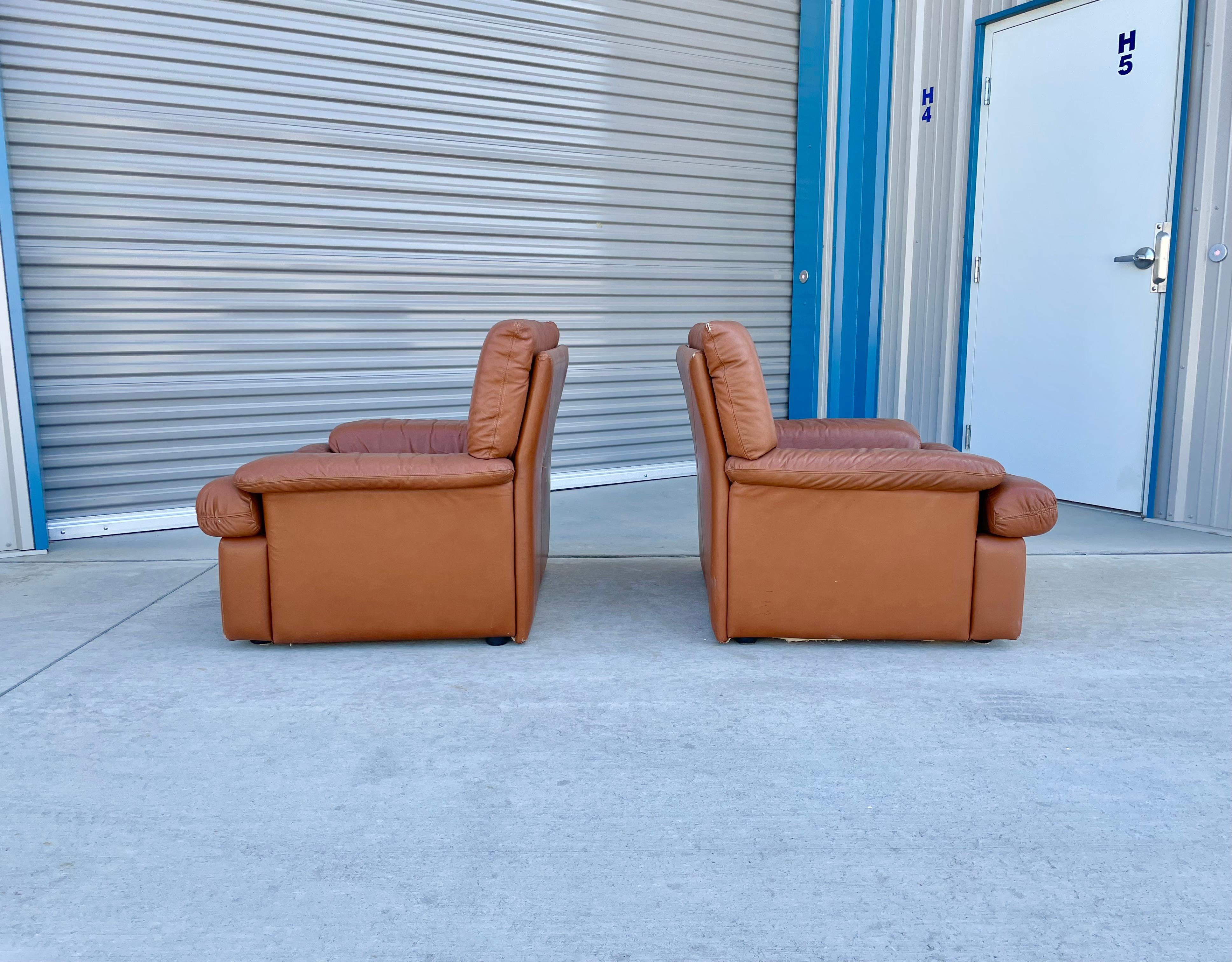 Vintage Leather Lounge Chairs Styled After De Sede In Good Condition For Sale In North Hollywood, CA