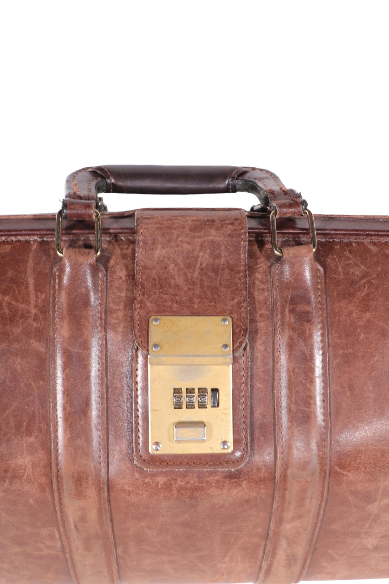 Vintage Leather Luggage  Valise Suitcase Handbag For Sale 6