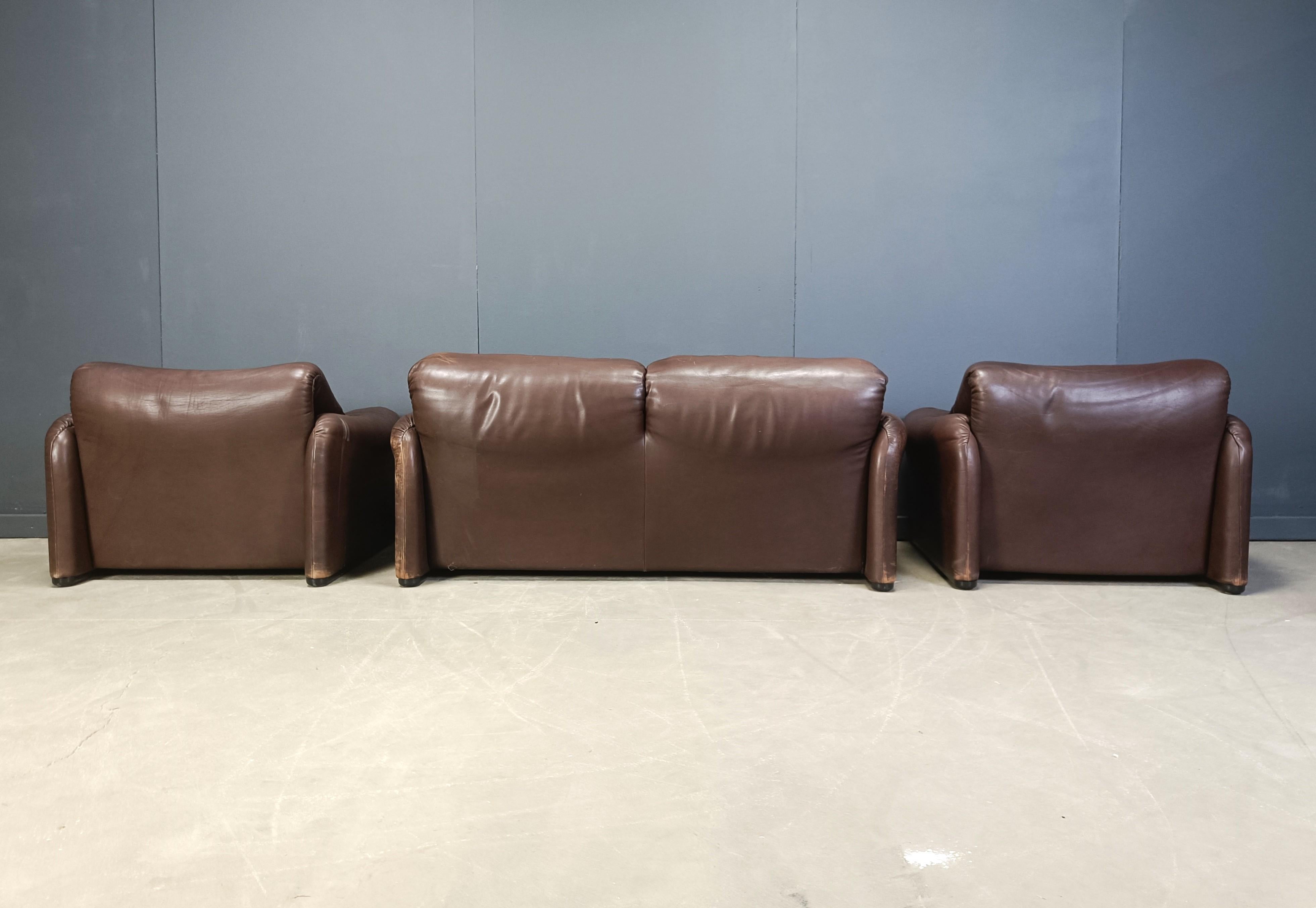 Juego de sofás Maralunga vintage de cuero de Vico Magistretti para Cassina, 1973 Cuero en venta