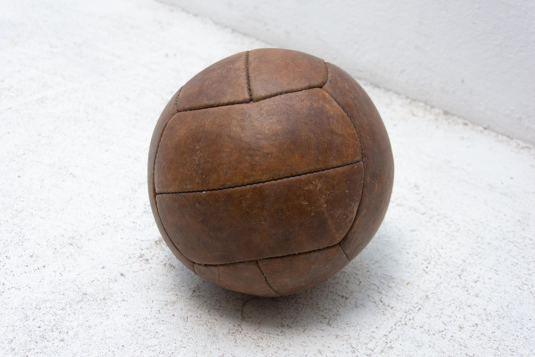 Vintage Leather Medicine Ball, 1930s, Czechoslovakia 1