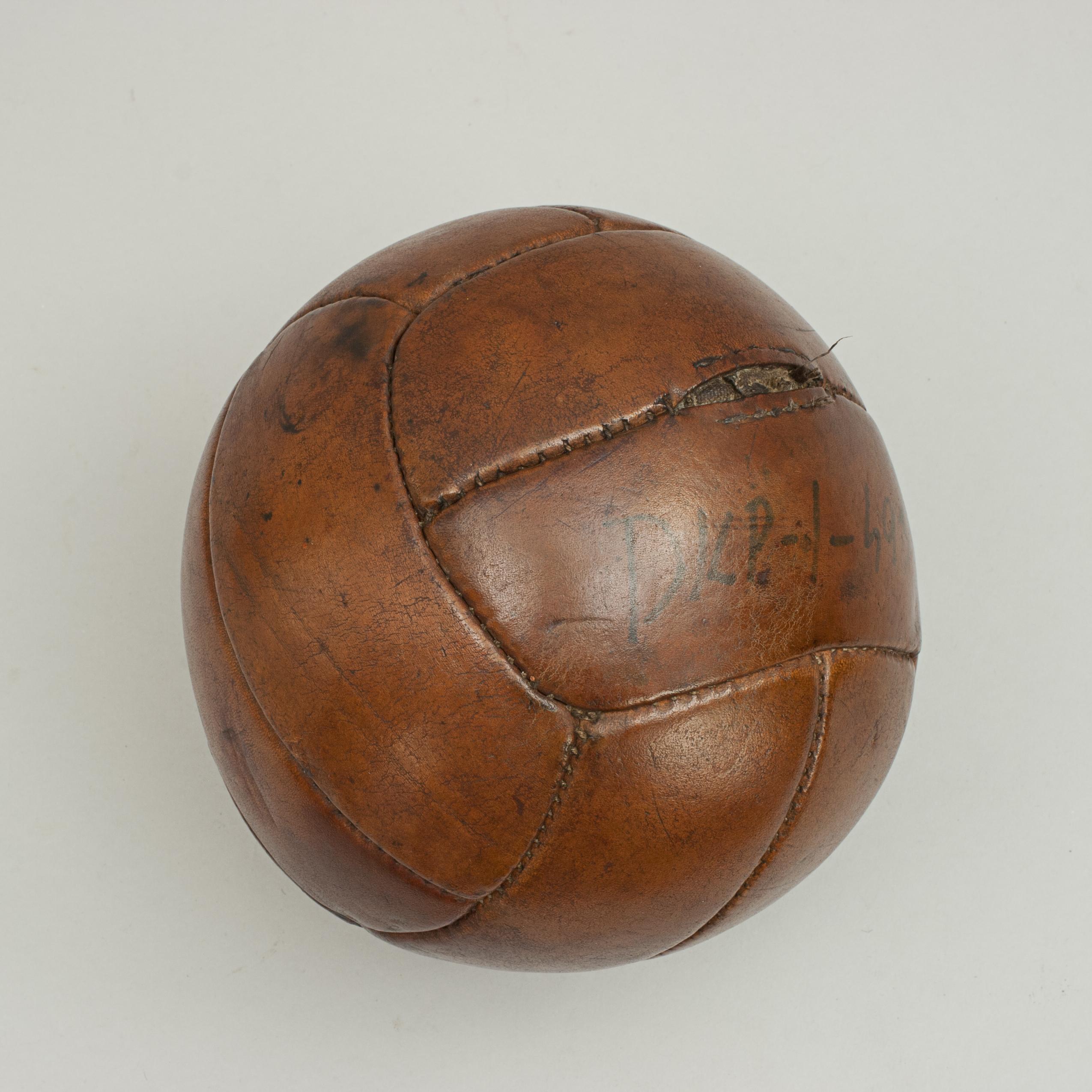 Vintage Leather Medicine Ball 1