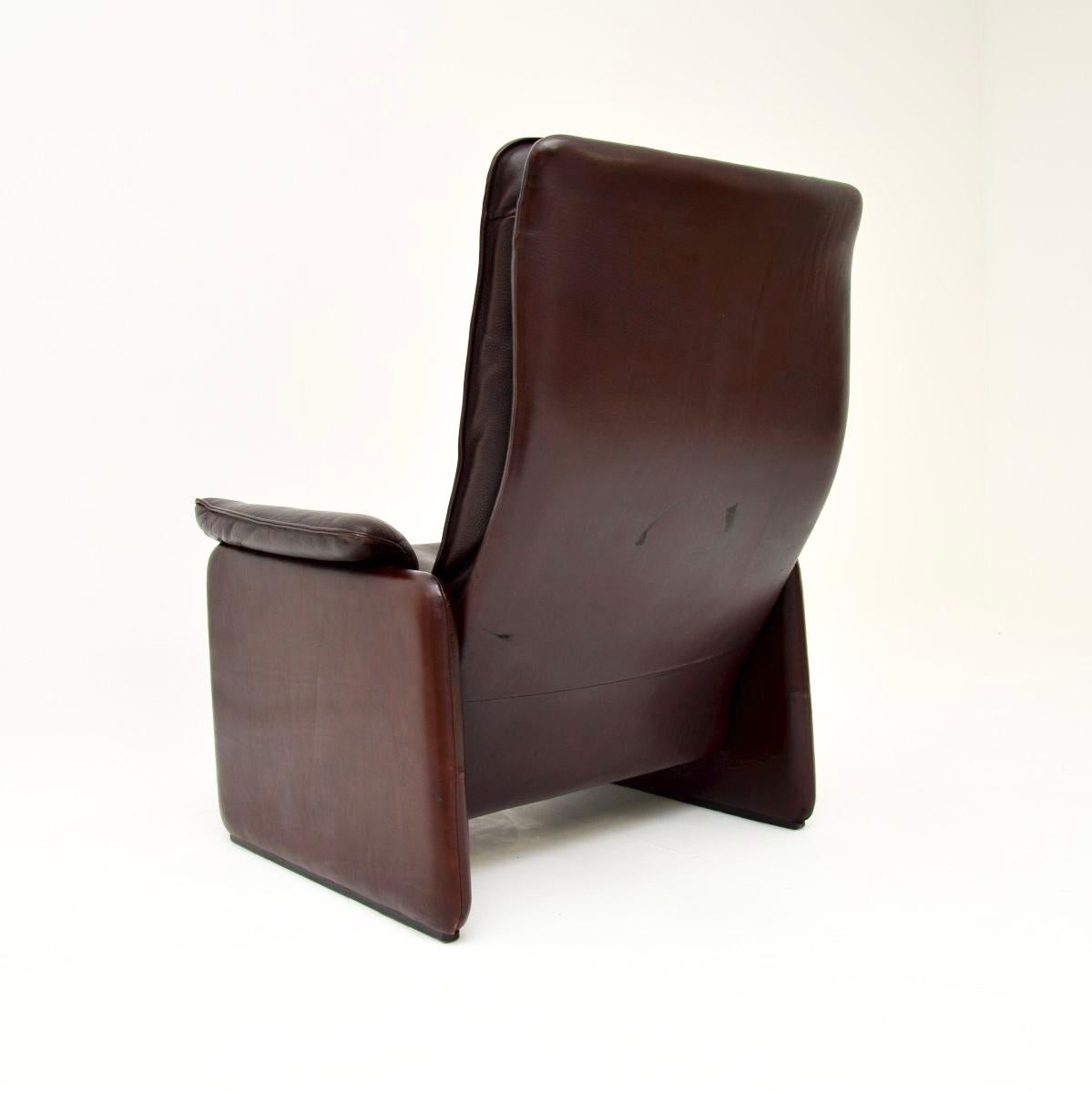 Vintage Leather Reclining Armchair and Stool by De Sede For Sale 1