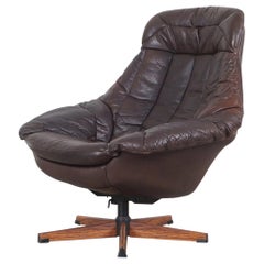 Vintage Leather Reclining Swivel Lounge Chair by H.W. Klein for Bramin