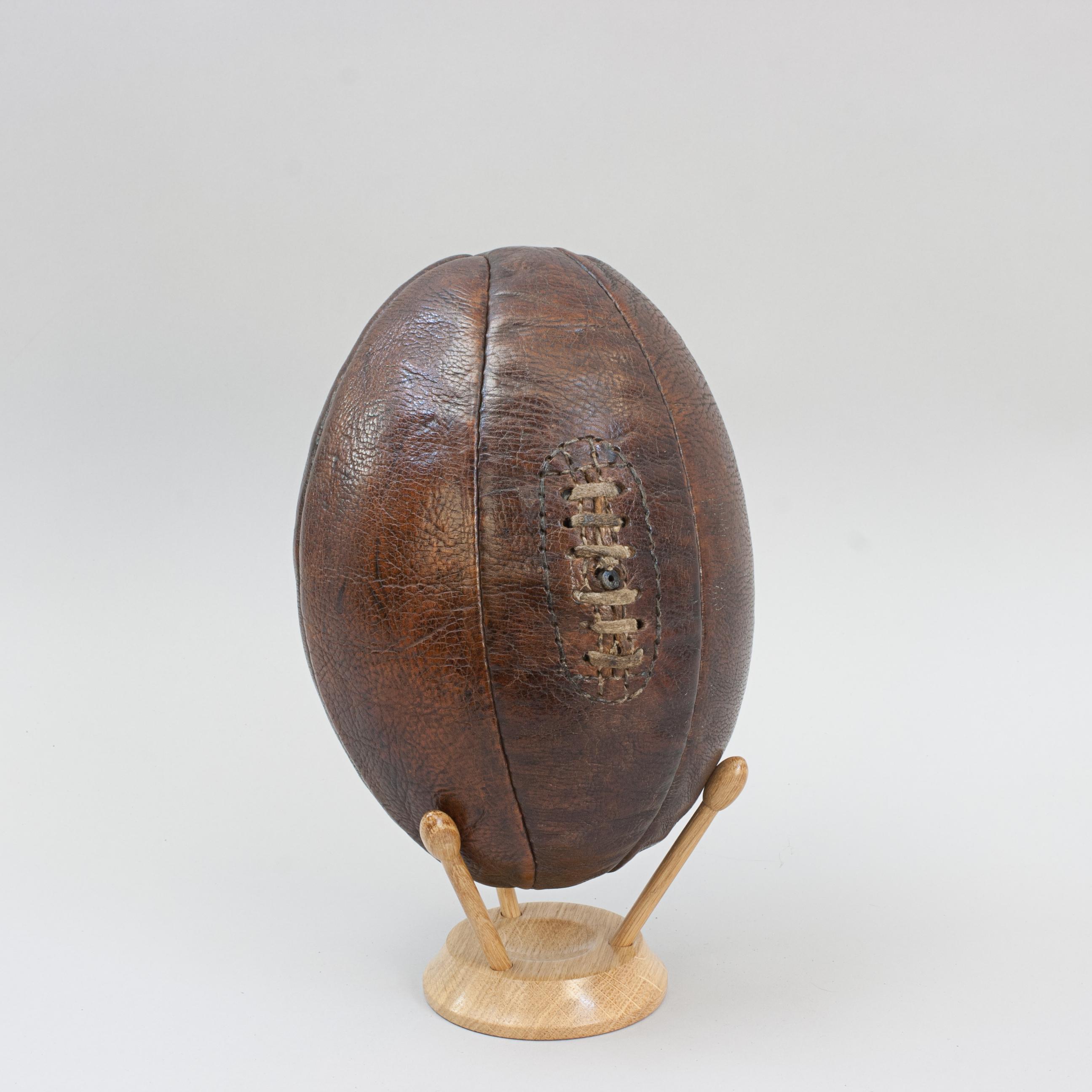 Victorien Balle de rugby vintage en cuir