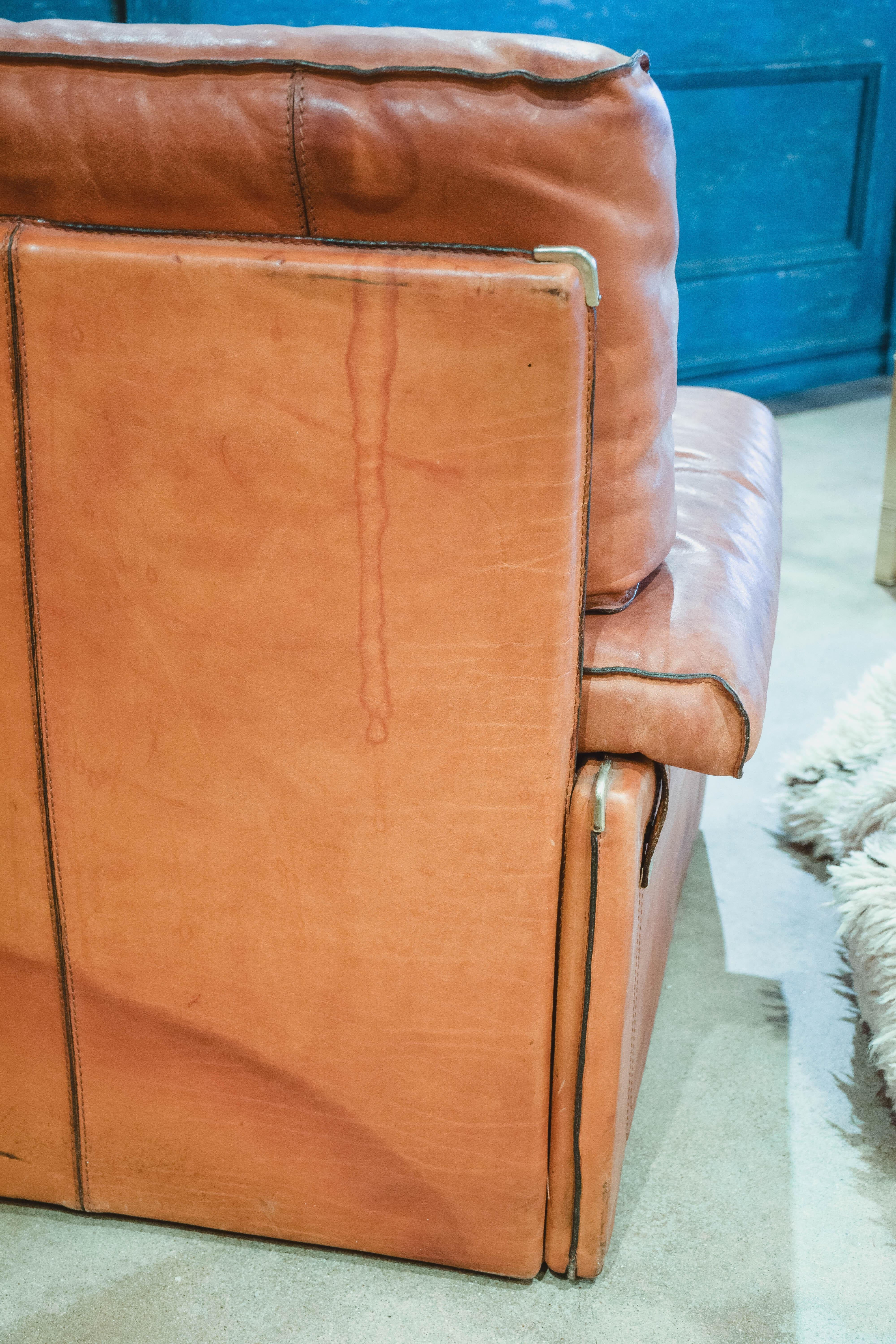 Vintage Leather Sofa in the Style of Arcon 5