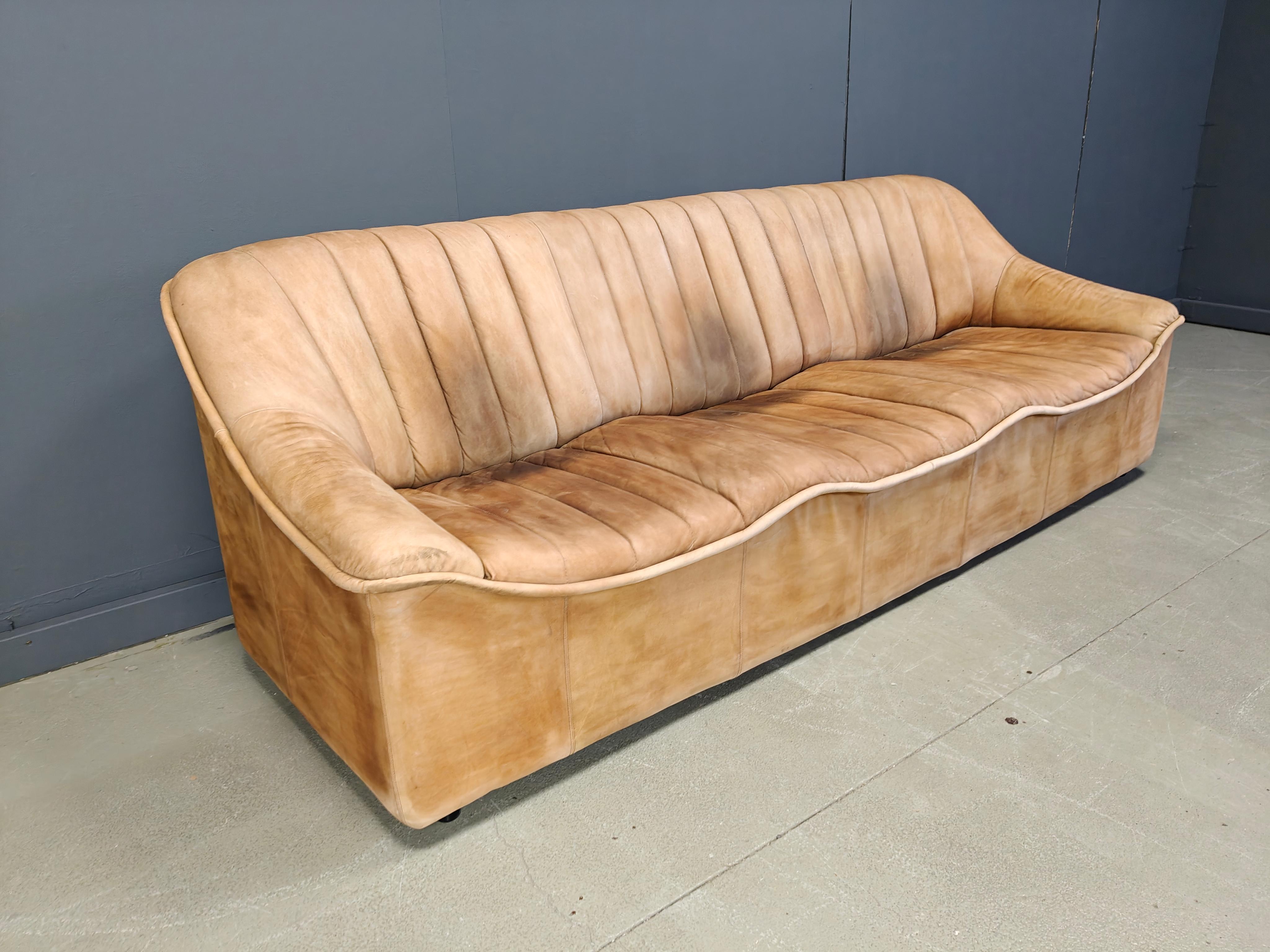 Leather Vintage leather sofa set, 1960s For Sale