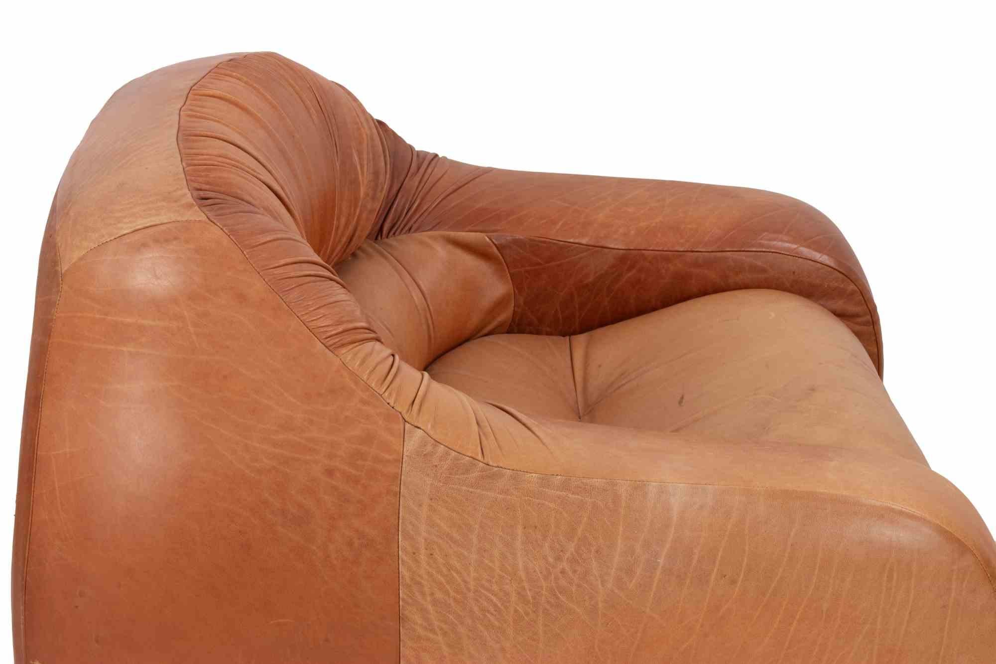 Vintage Leather Sofa Set in the style of Giuseppe Munari, Italy, 1970s For Sale 5
