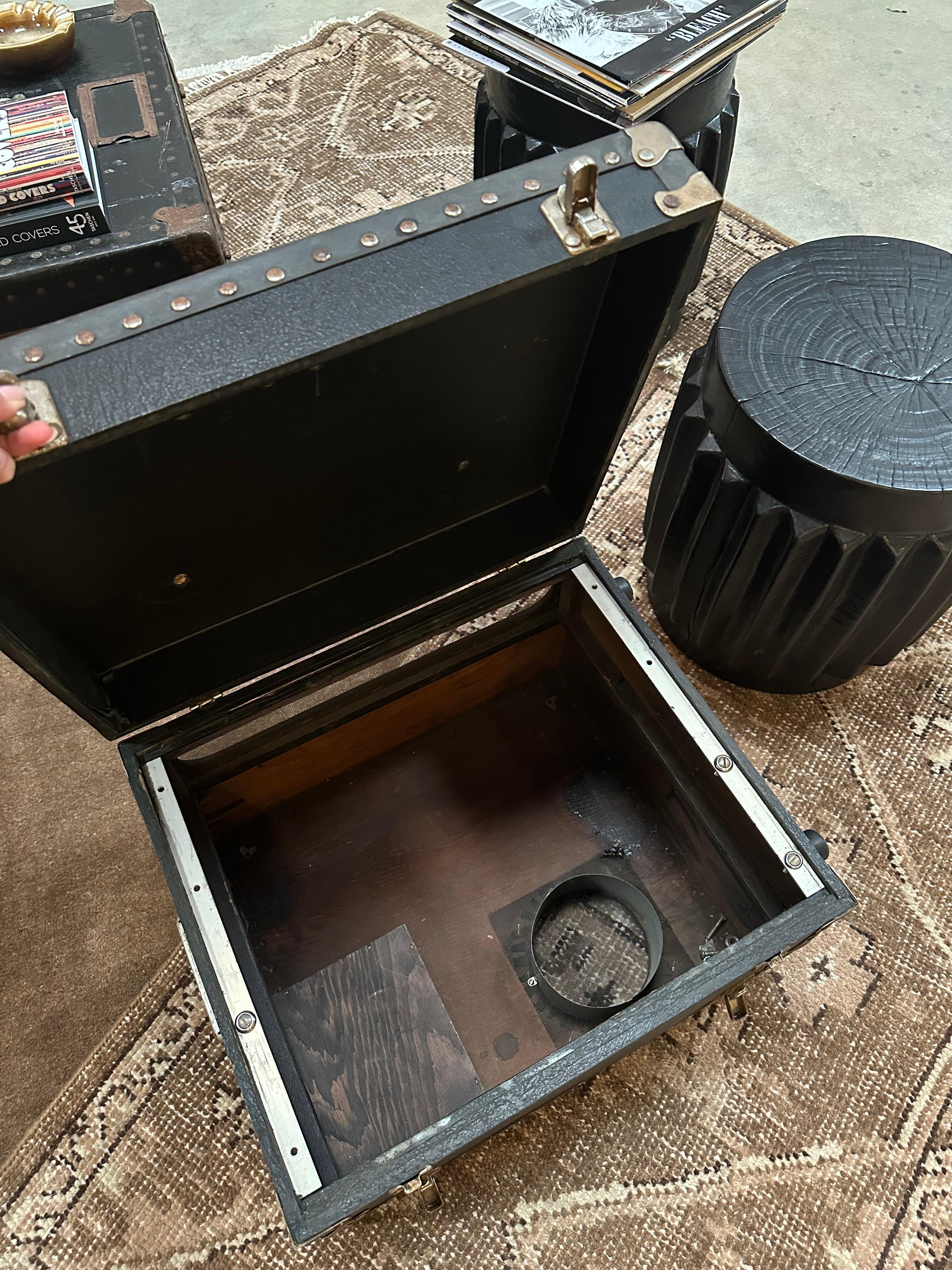 Baúl de cuero vintage en Bastante bueno estado para la venta en Los Angeles, CA