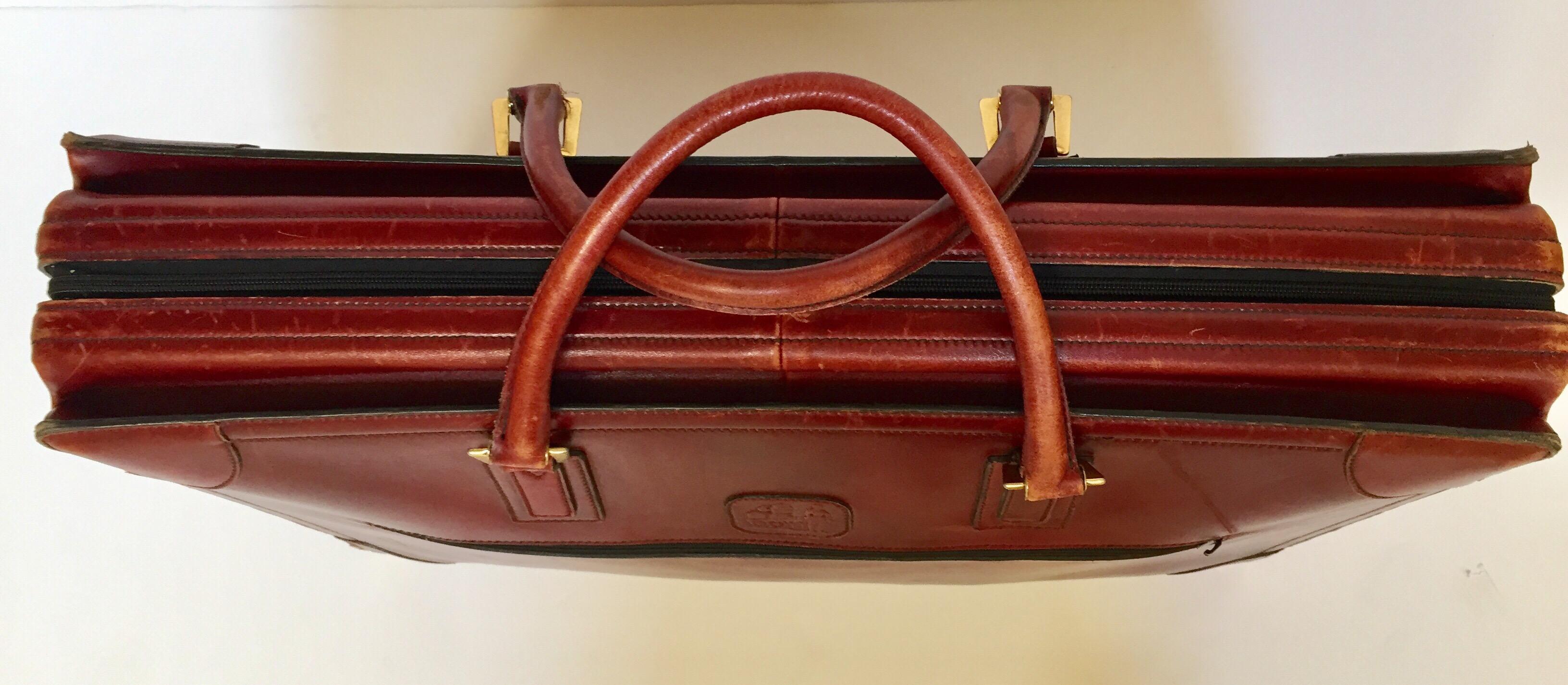 Vintage-Gepäcktasche aus Leder „La Bagagerie Paris“ in Burgunderrot und Bordeaux im Angebot 6