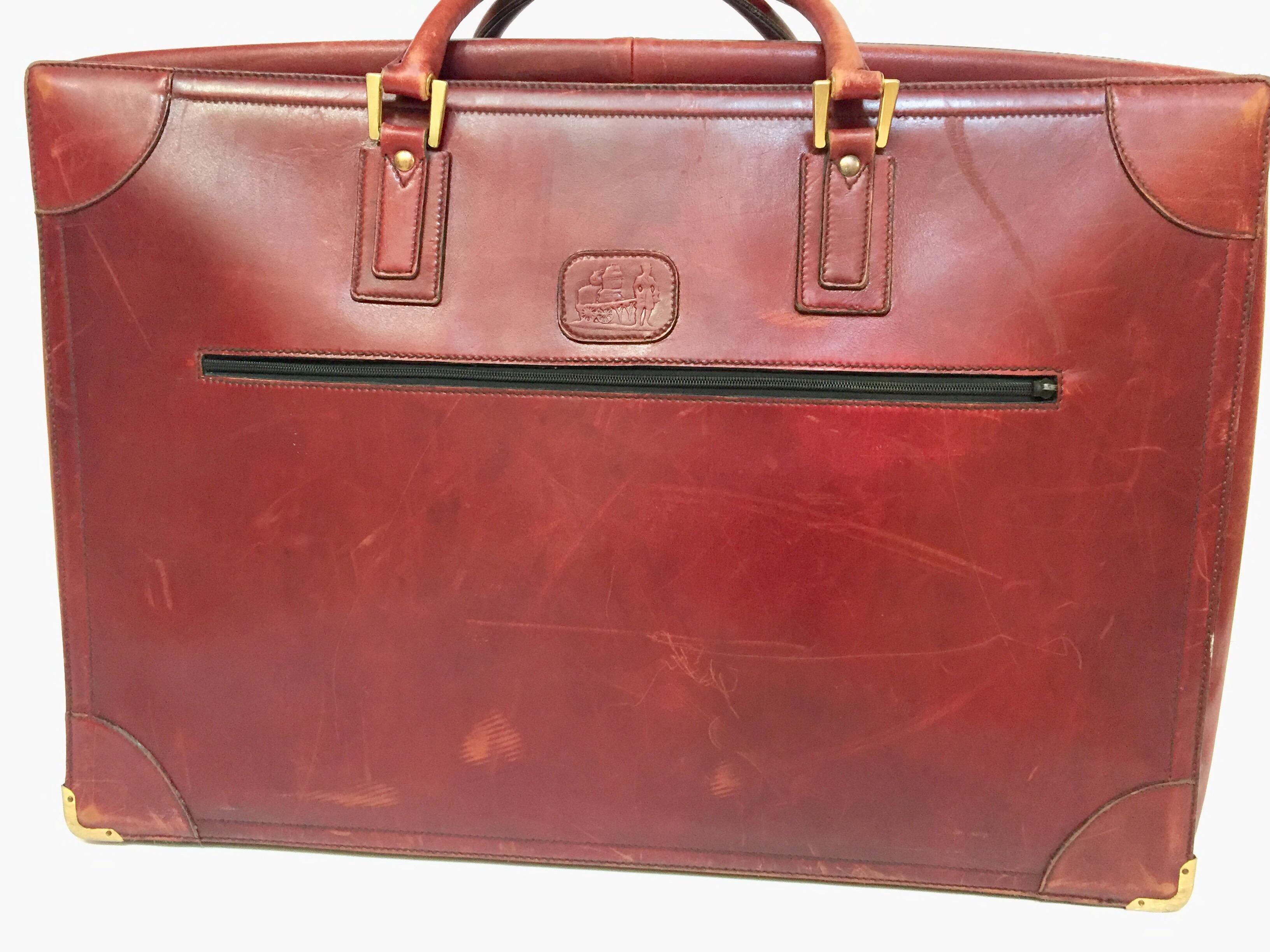 Vintage-Gepäcktasche aus Leder „La Bagagerie Paris“ in Burgunderrot und Bordeaux im Angebot 2