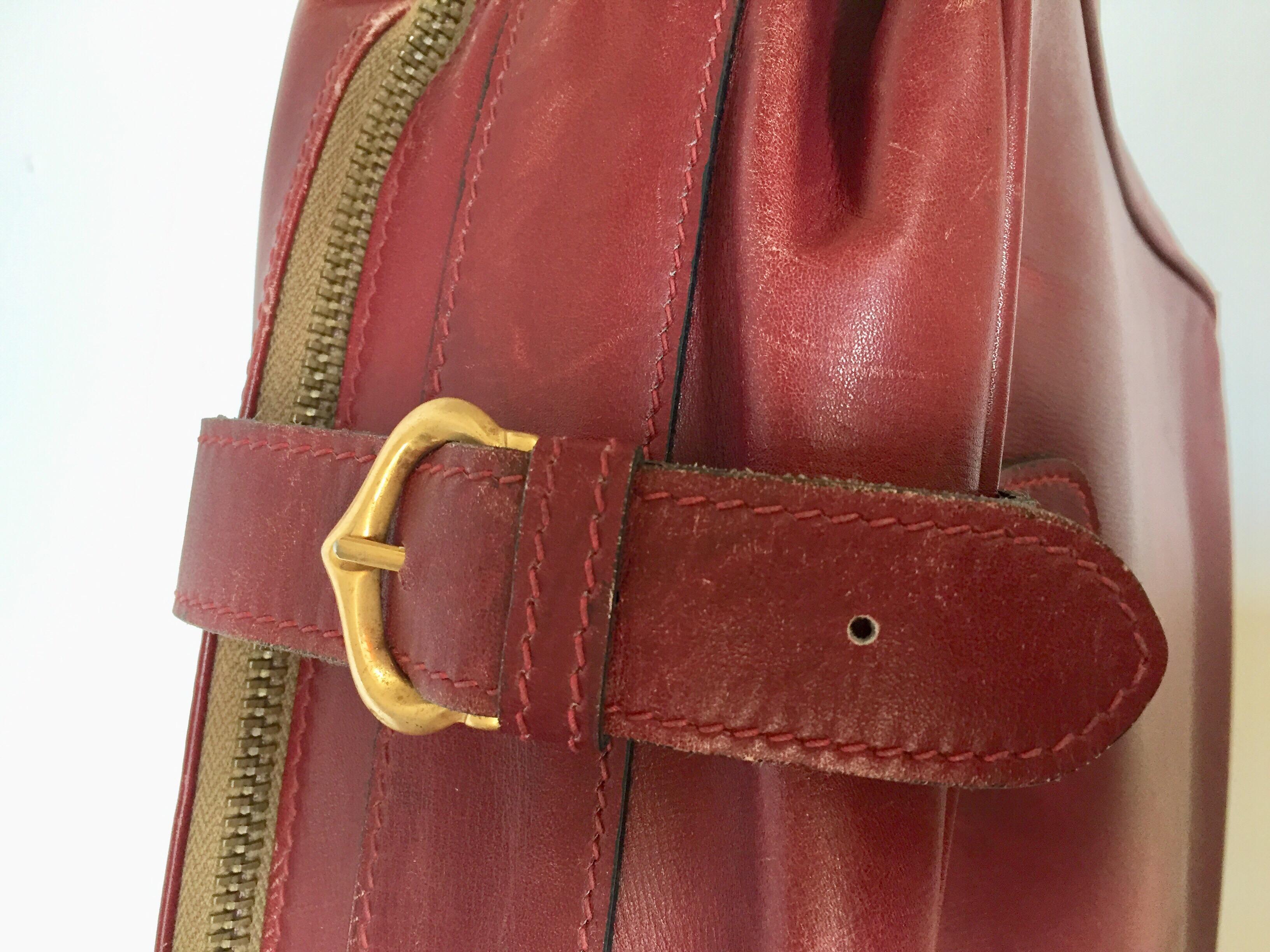 Vintage-Lederkoffer Burgunderrotes Bordeaux-Gepäck von Must de Cartier im Zustand „Gut“ im Angebot in North Hollywood, CA