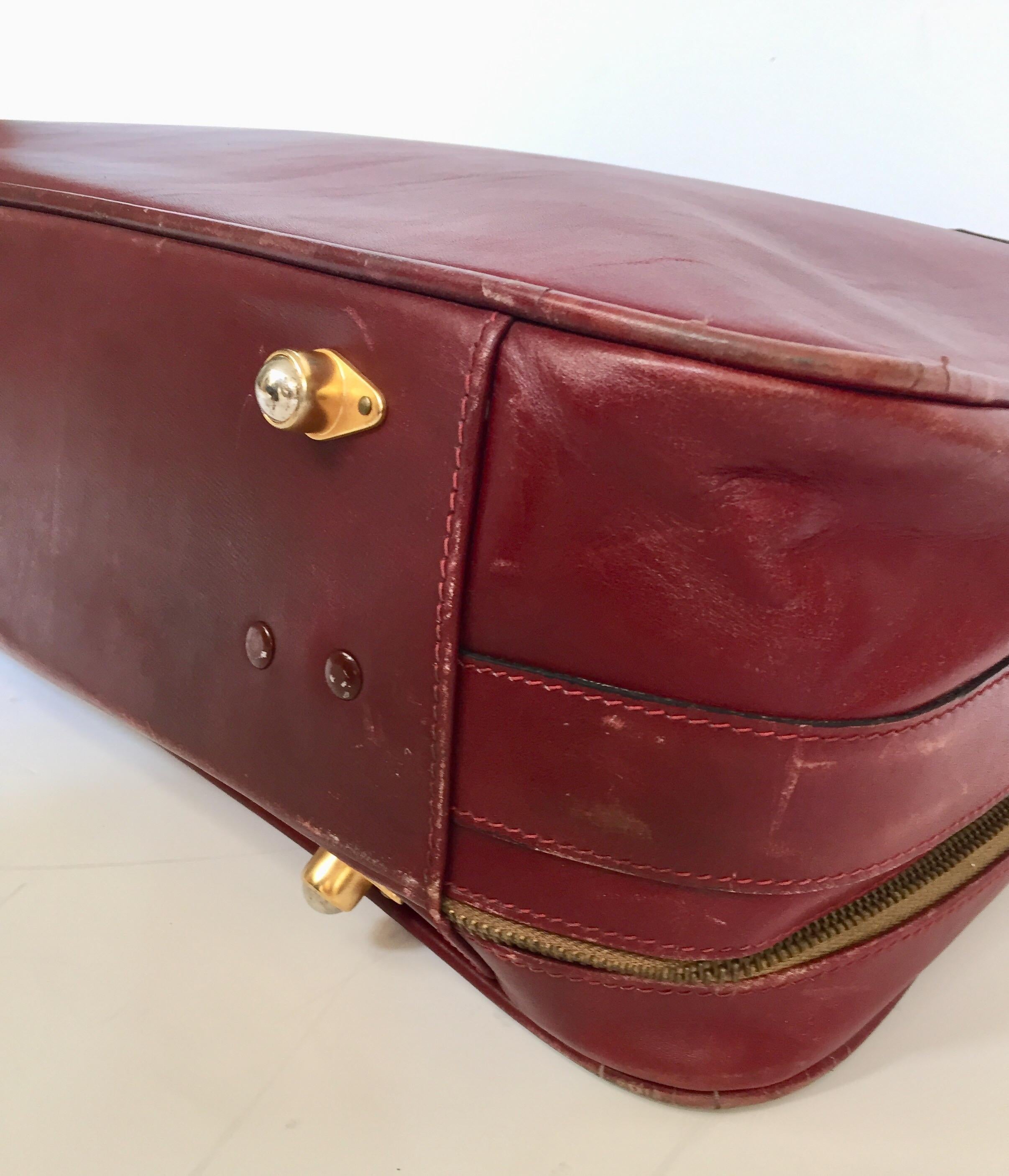 Women's or Men's Les Must de Cartier Vintage Leather Suitcase Burgundy Bordeaux Luggage For Sale