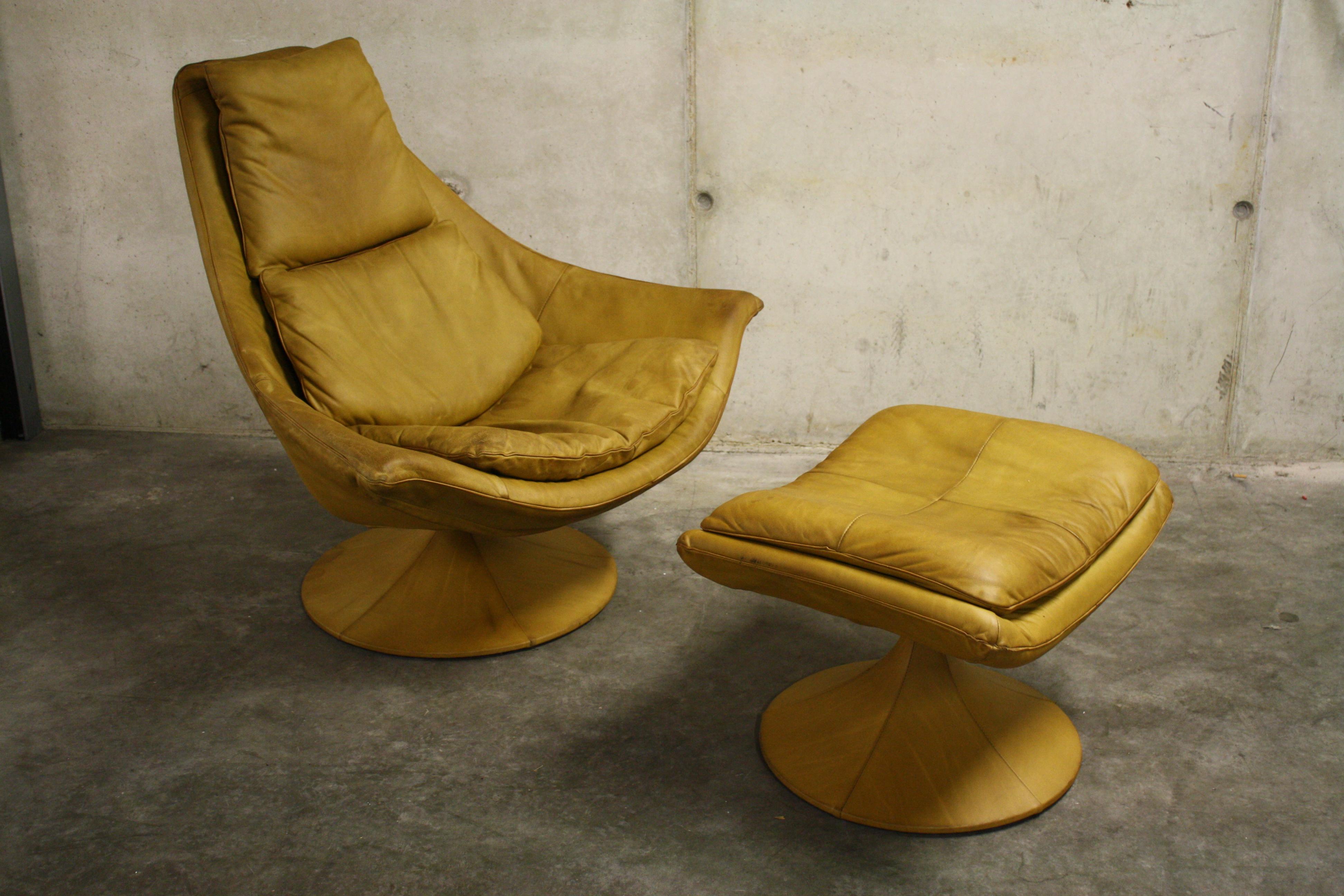 Vintage Leather Swivel Chair and Ottoman by Gerard Van Den Berg, 1970s 9