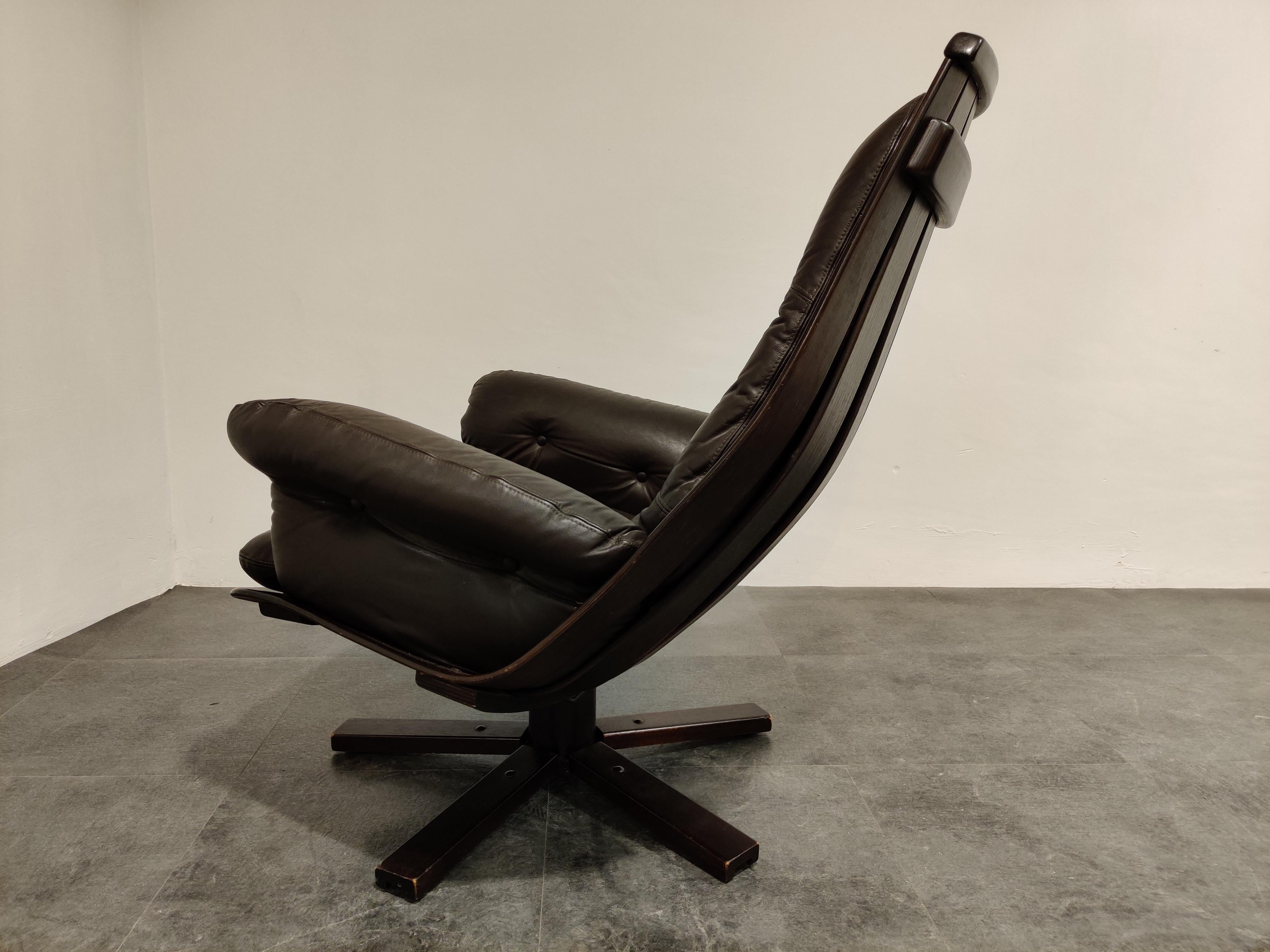 Norwegian Vintage Leather Swivel Chair Attributed to Hans Brattrud, 1960s