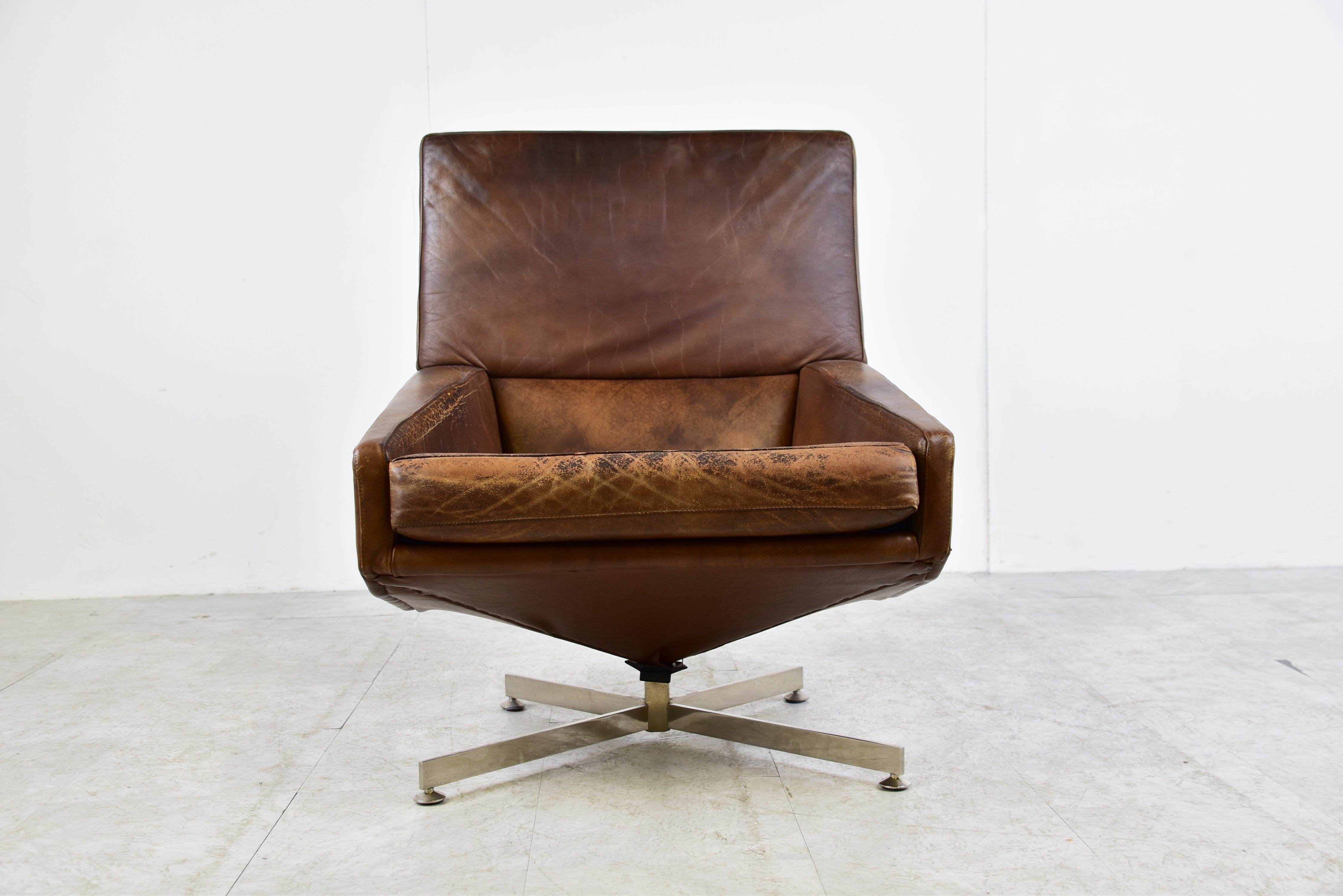 Belgian Vintage Leather Swivel Chair by Beaufort, 1960s