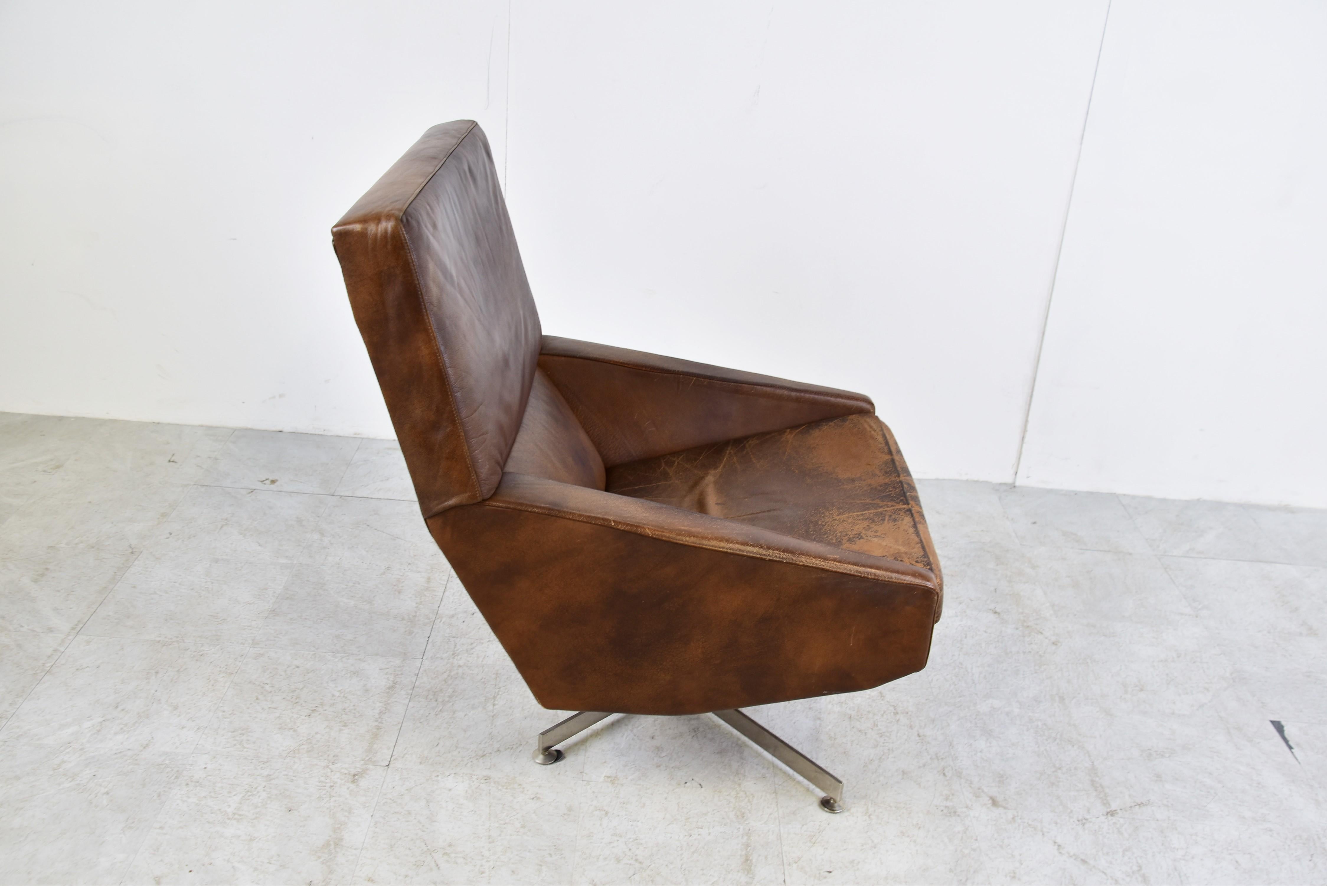 Vintage Leather Swivel Chair by Beaufort, 1960s 1