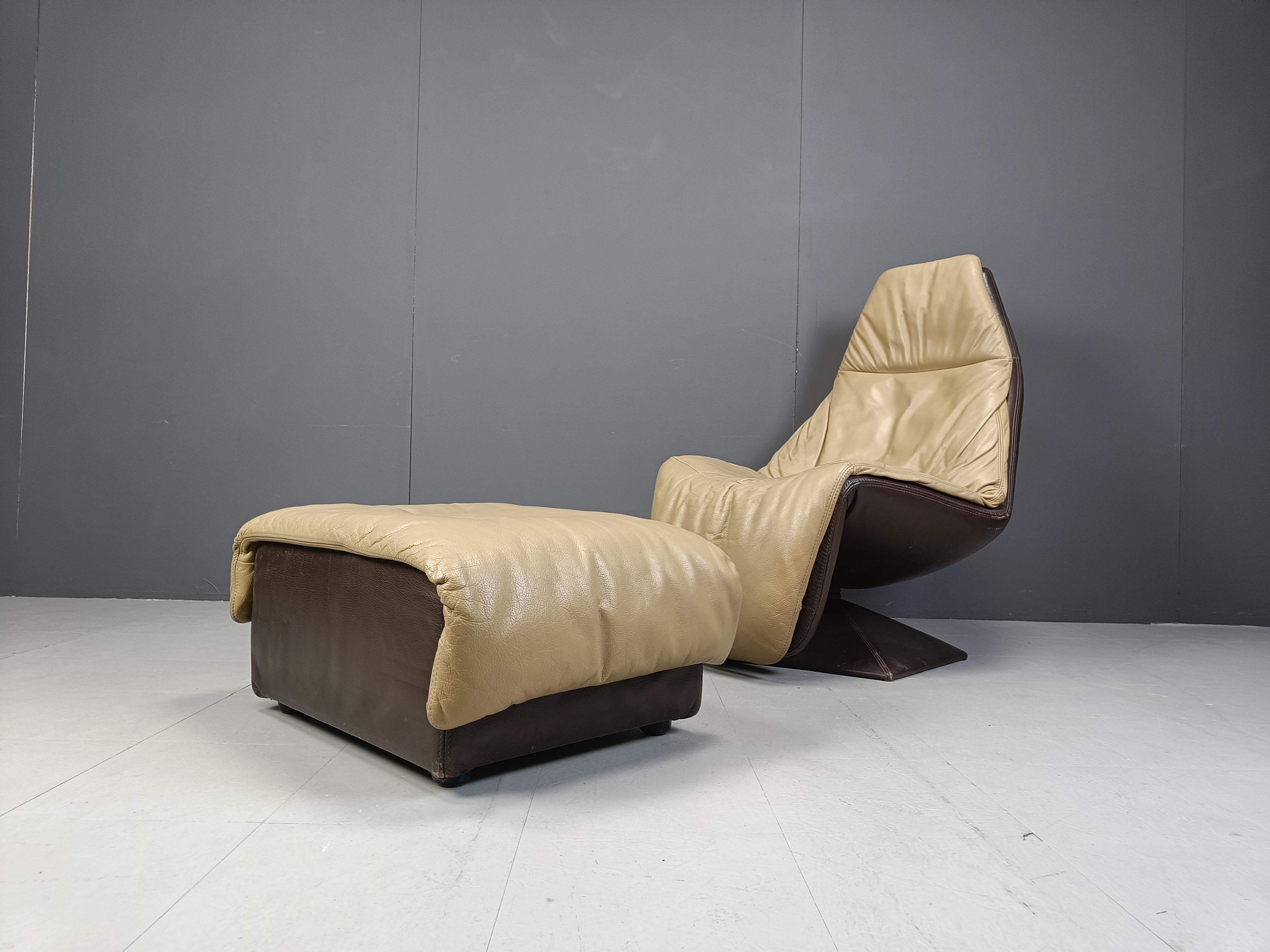 Belgian Vintage leather swivel chair with ottoman, 1970s For Sale