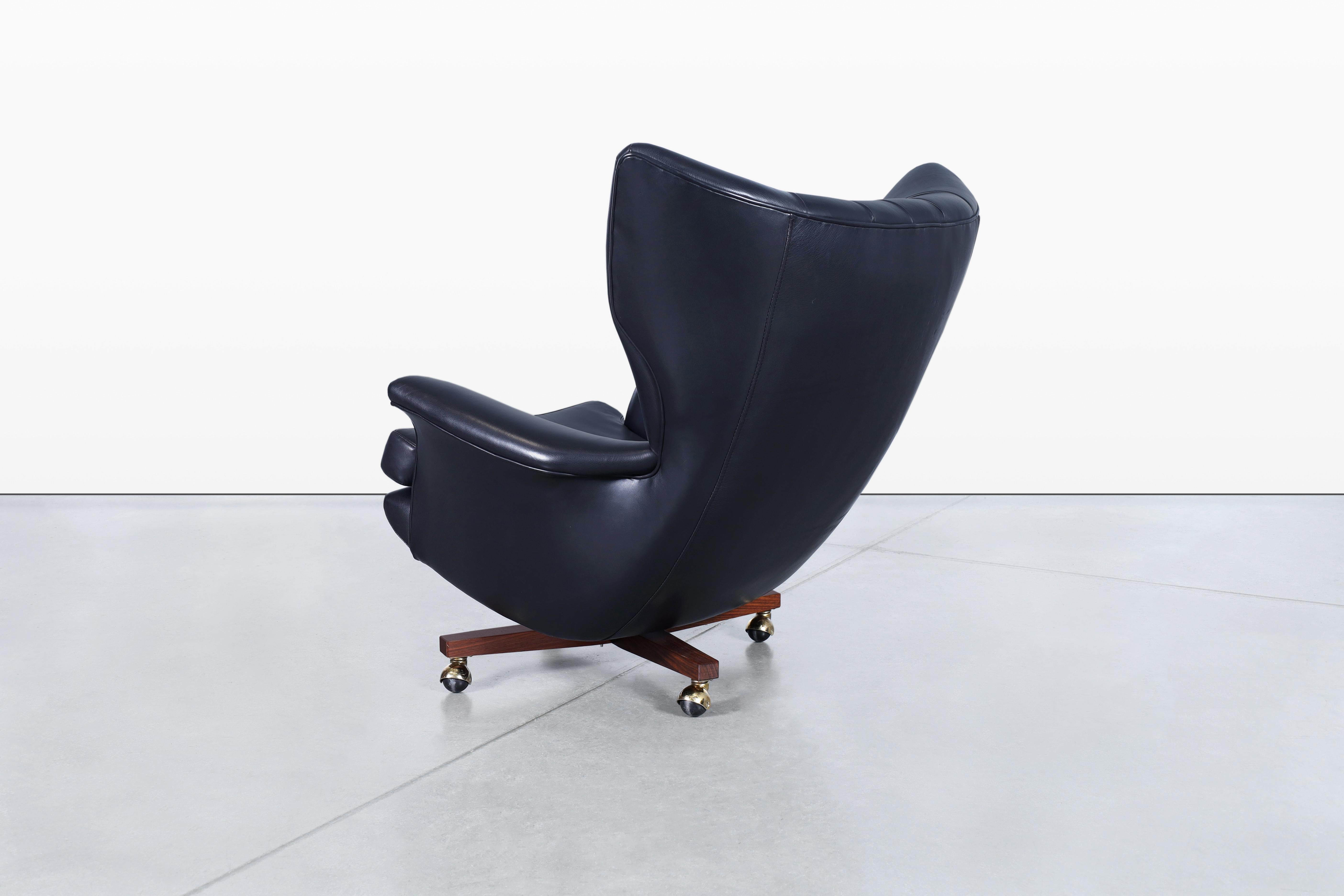 Vintage Leather Swivel Lounge Chair and Ottoman by G-Plan For Sale 4