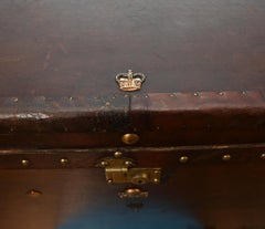 Vintage Leather Travel Trunk Steamer Case Table