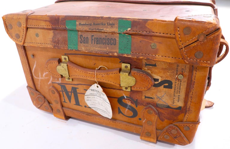 Vintage Leather Trunk For Sale at 1stDibs