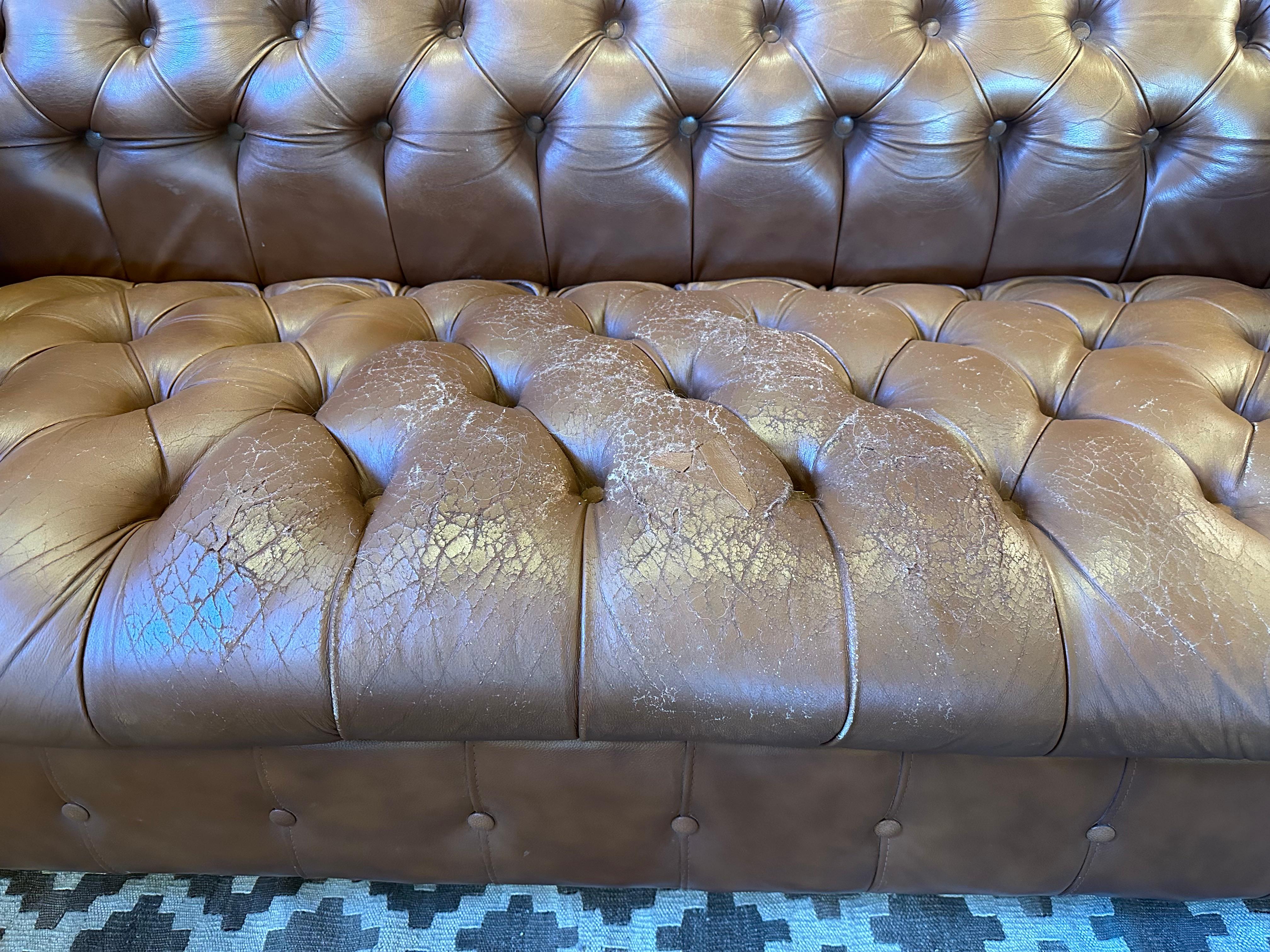 Vintage Leather Tufted Three Seat Chesterfield Sofa Empire Furniture Co In Good Condition For Sale In Los Angeles, CA