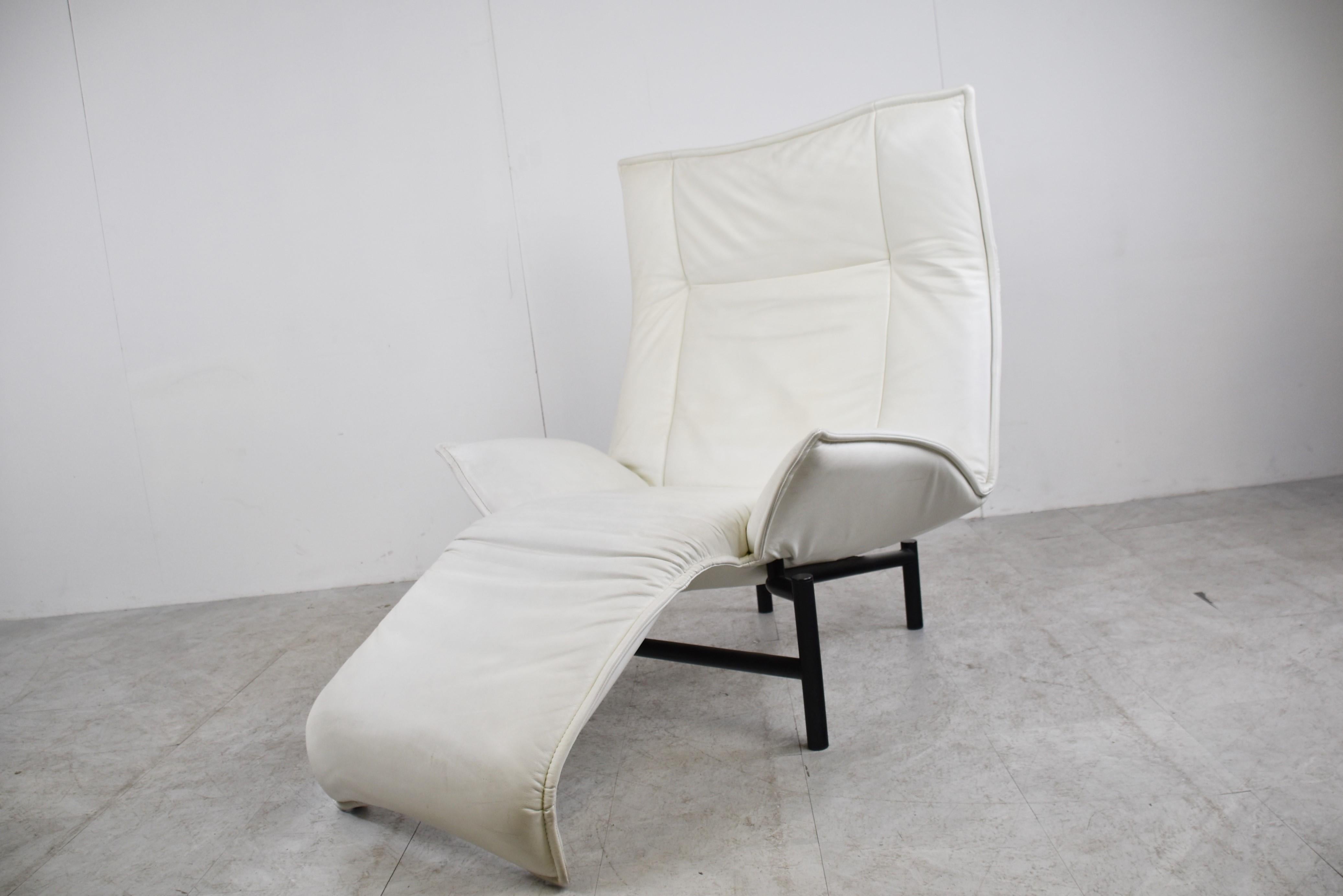 Vintage Leather Veranda Lounge Chair by Vico Magistretti for Cassina, 1980s For Sale 5