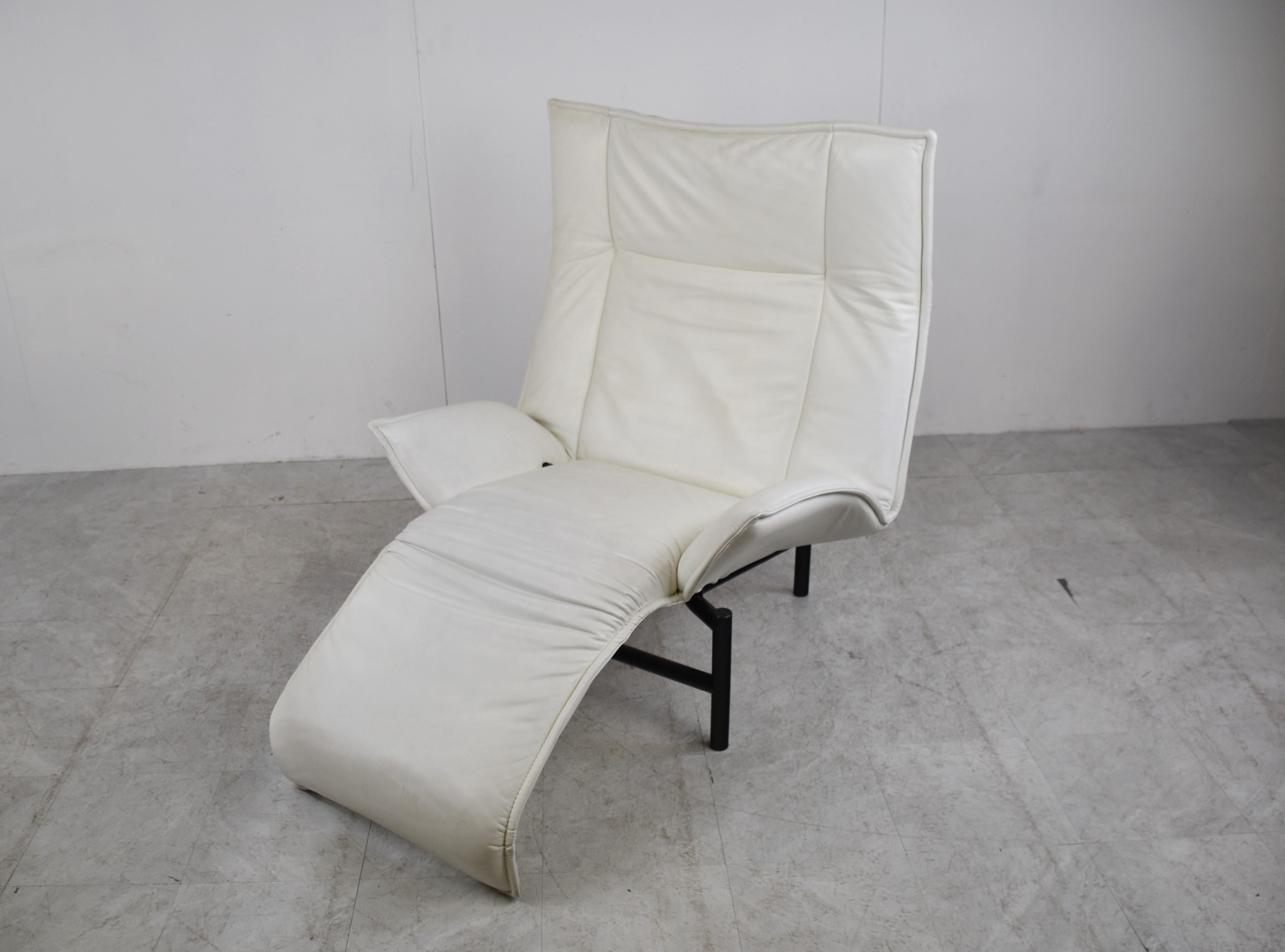 Vintage Leather Veranda Lounge Chair by Vico Magistretti for Cassina, 1980s For Sale 6