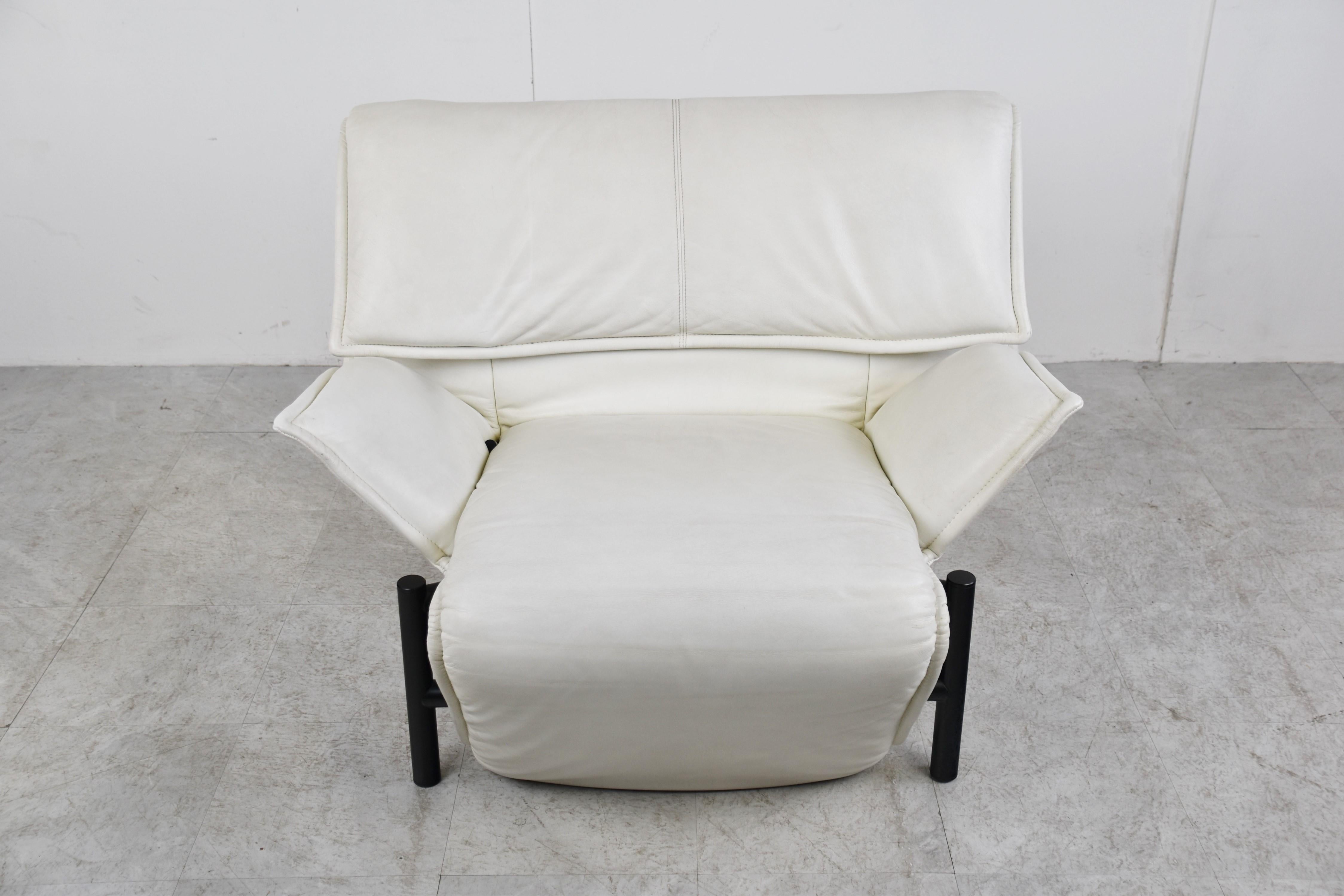 Italian Vintage Leather Veranda Lounge Chair by Vico Magistretti for Cassina, 1980s For Sale