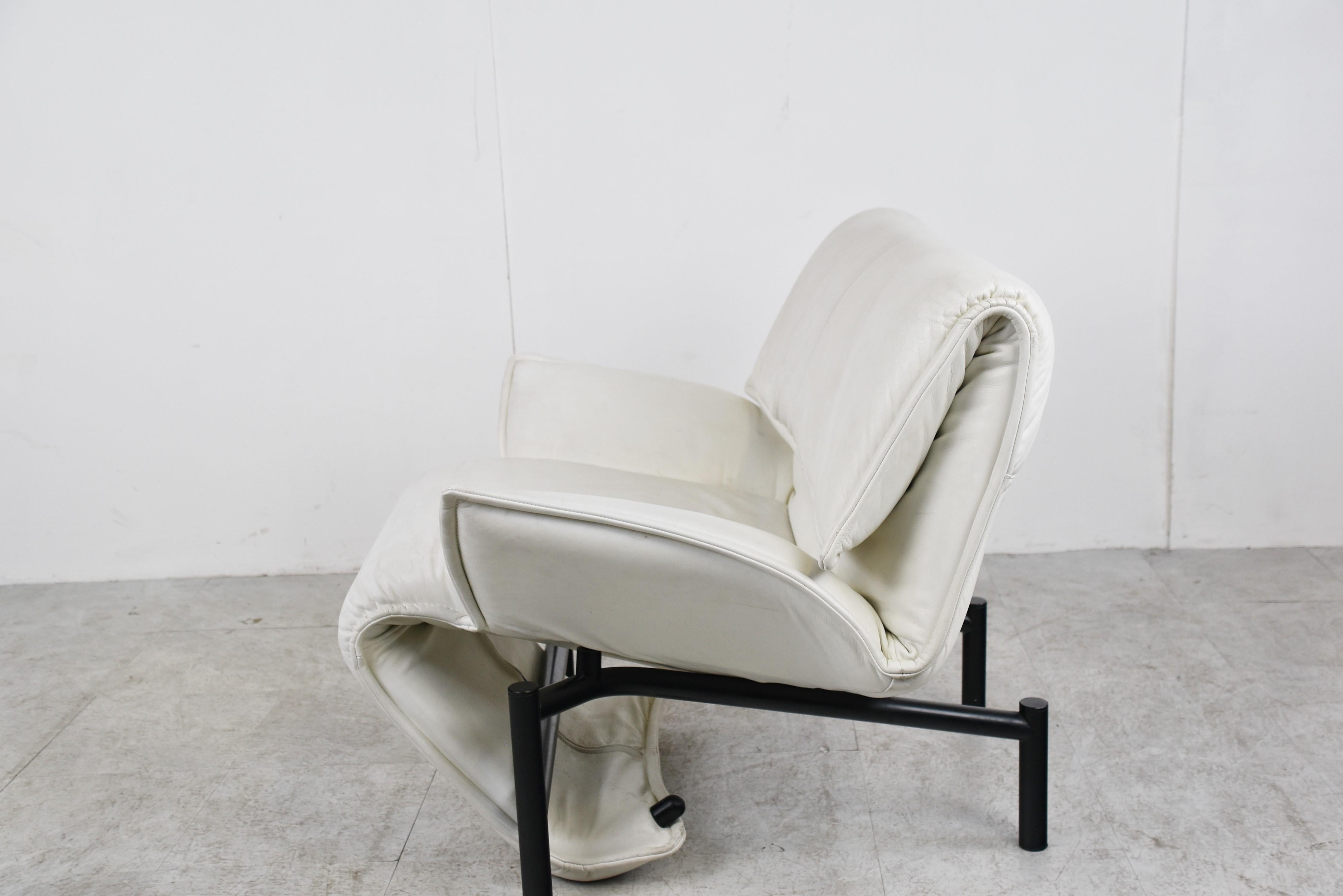 Vintage Leather Veranda Lounge Chair by Vico Magistretti for Cassina, 1980s 1