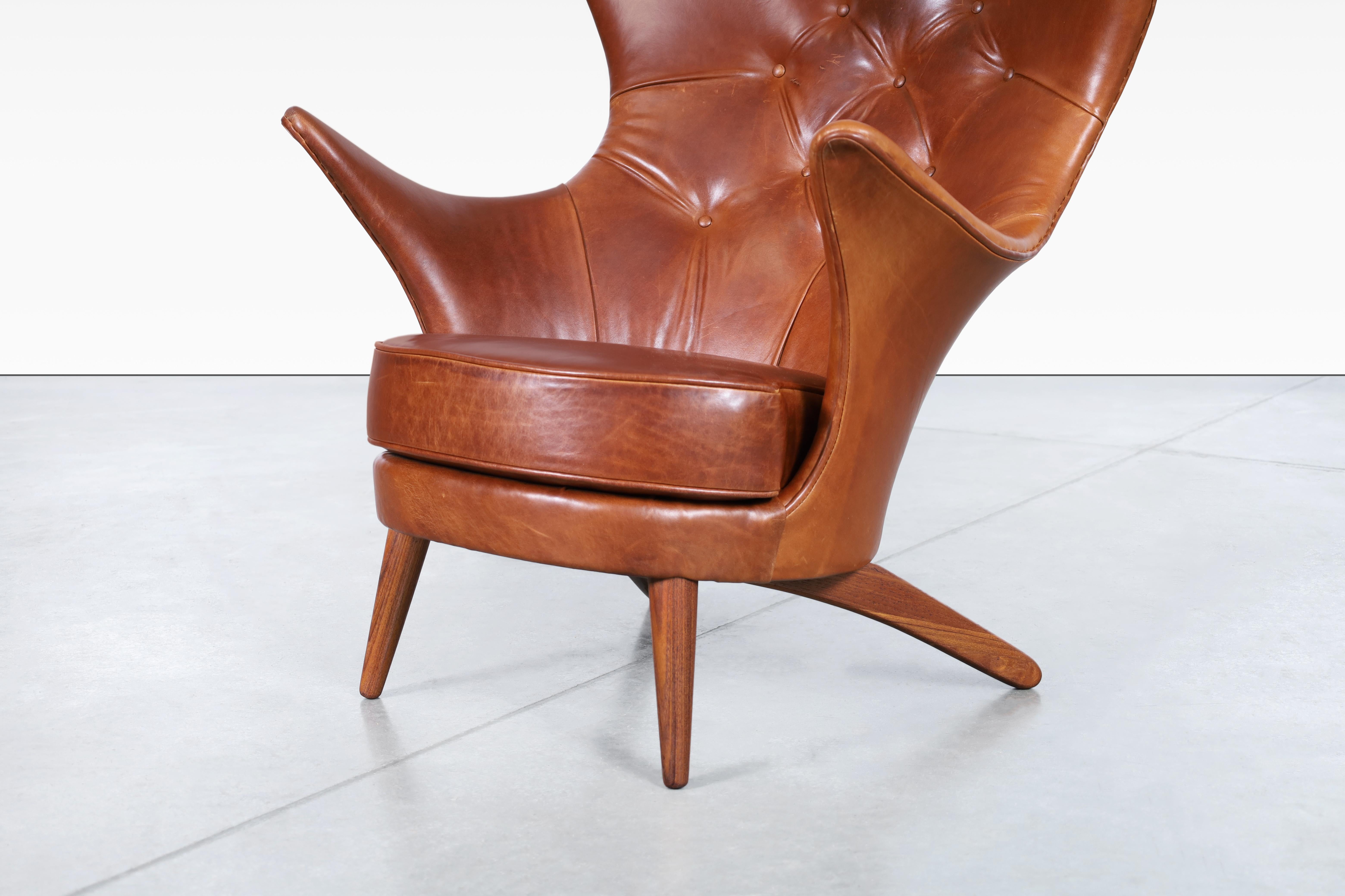 Mid-20th Century Vintage Leather Wingback Lounge Chair by Kai Bruun For Sale