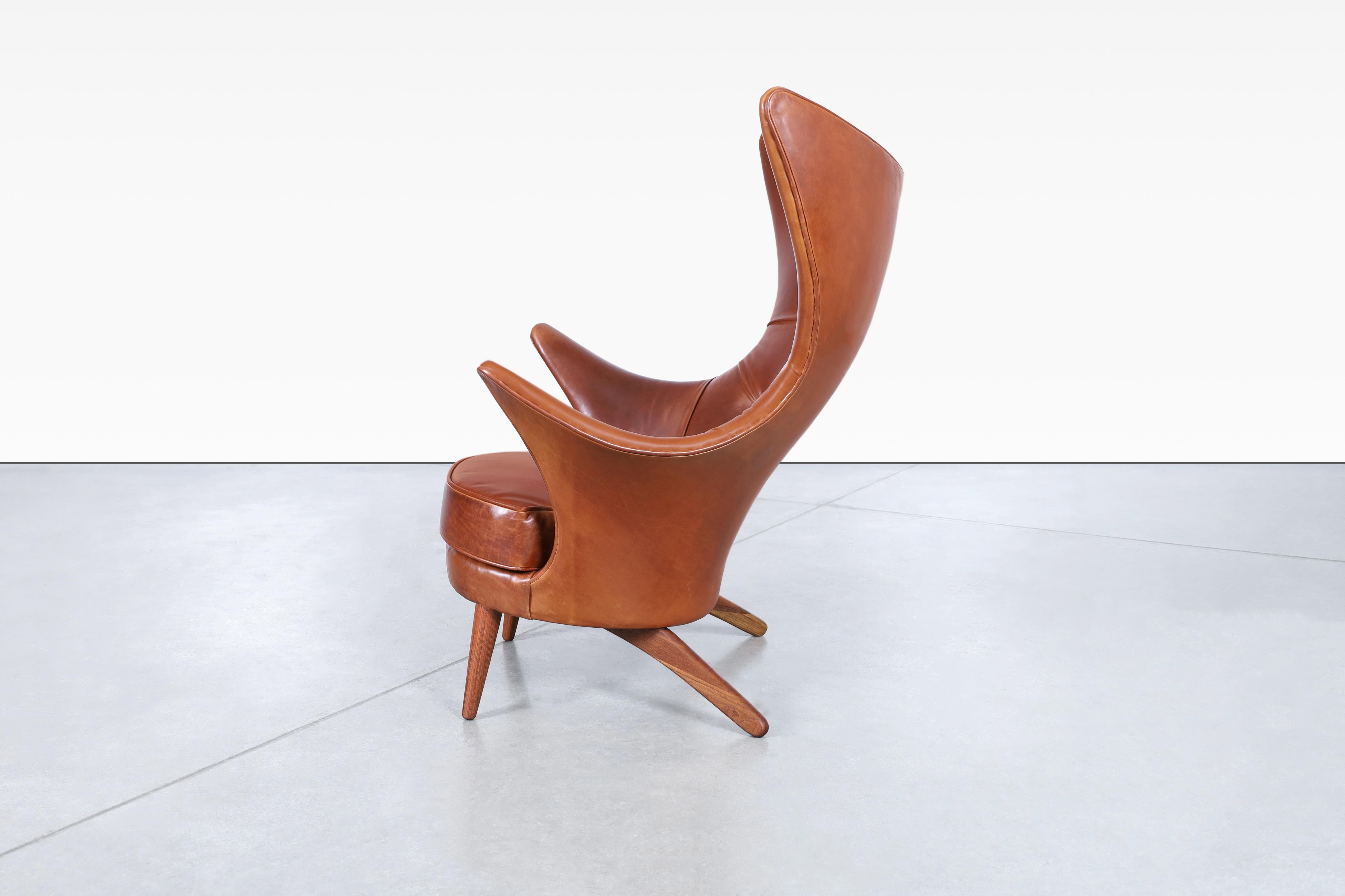 Vintage Leather Wingback Lounge Chair by Kai Bruun 1