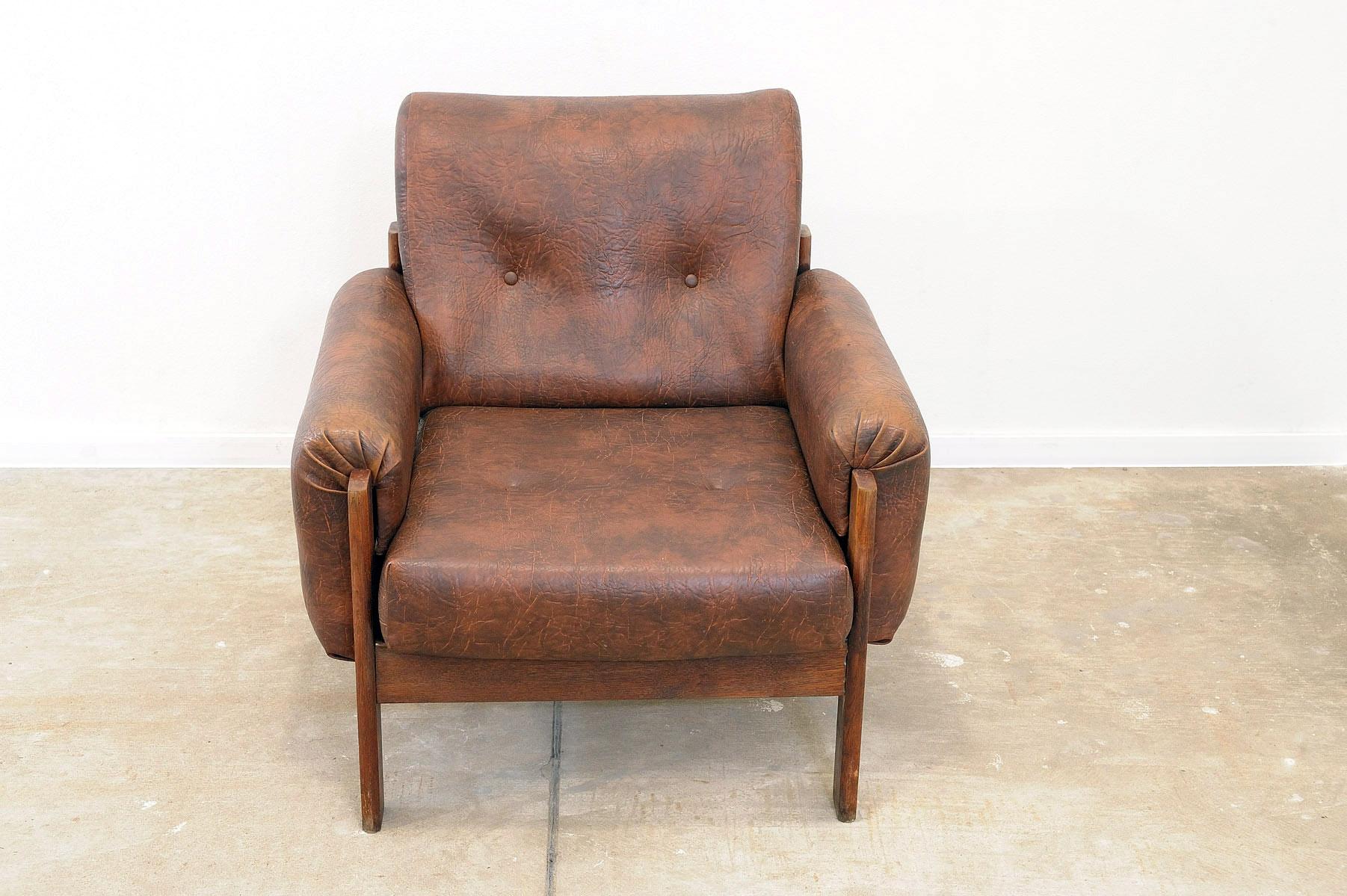 Vintage leatherette living room set, 1970´s, Czechoslovakia For Sale 12