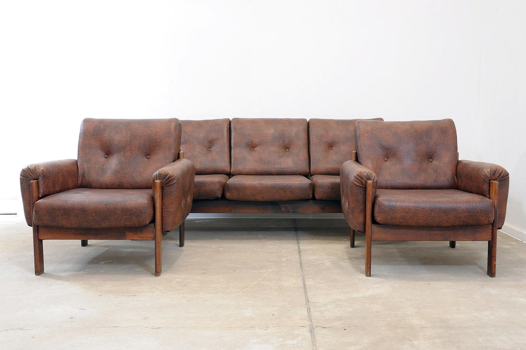 Vintage leatherette living room set, 1970´s, Czechoslovakia For Sale 2