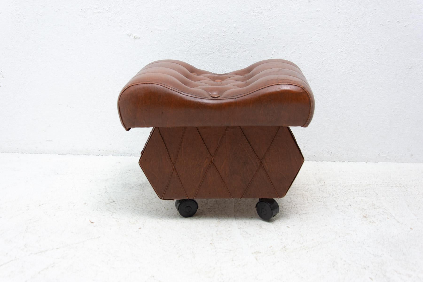 Vintage Leatherette Stool with Storage Space, 1980´S, Czechoslovakia For Sale 7