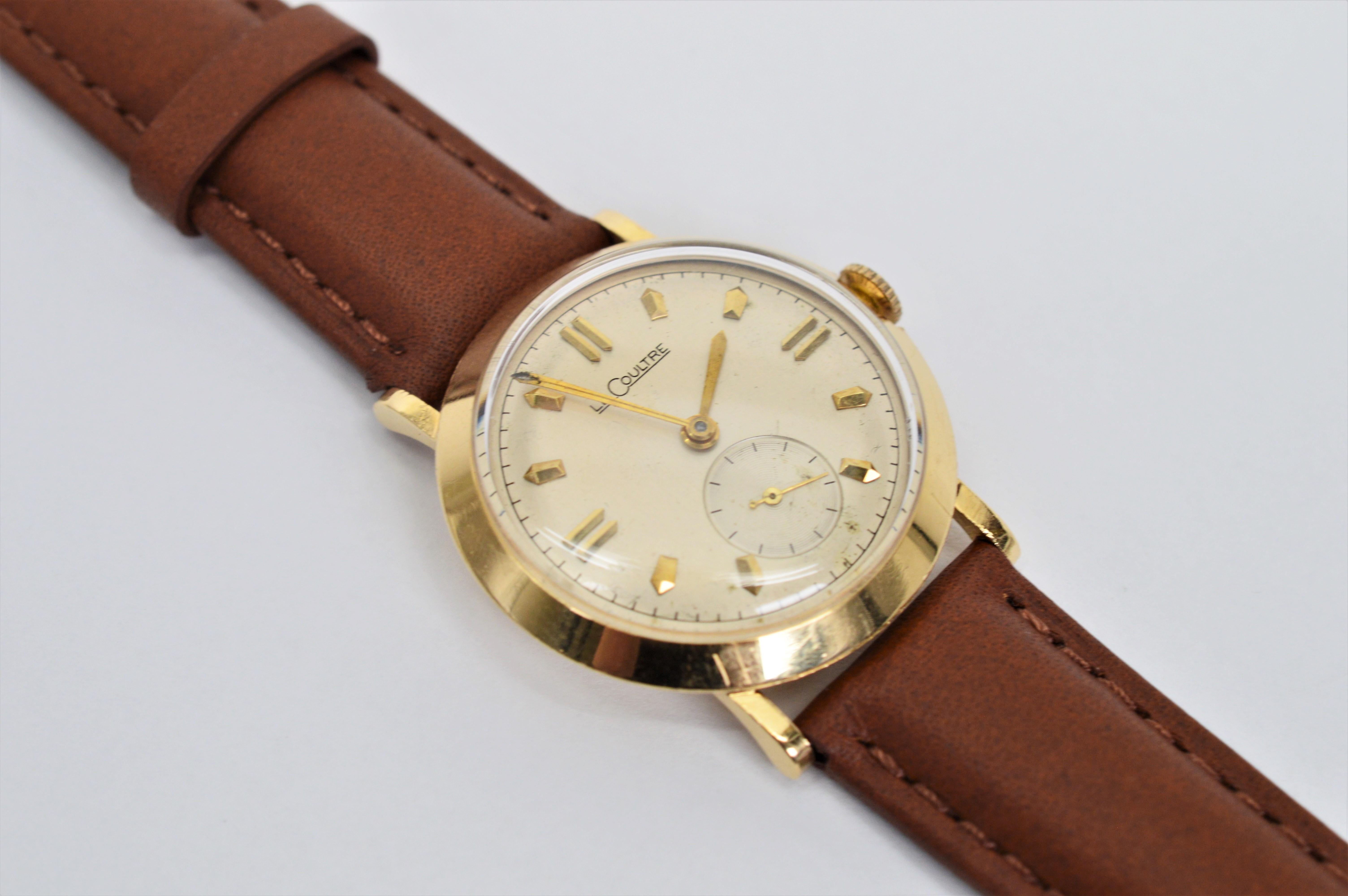 Appreciate the mod styling of the period, circa 1960s, this vintage LeCoutre 480CW Men's Wrist Watch is with its completely original round 32mm case, silver toned dial with match stick markers, 17 jeweled mechanical movement and subsidiary second