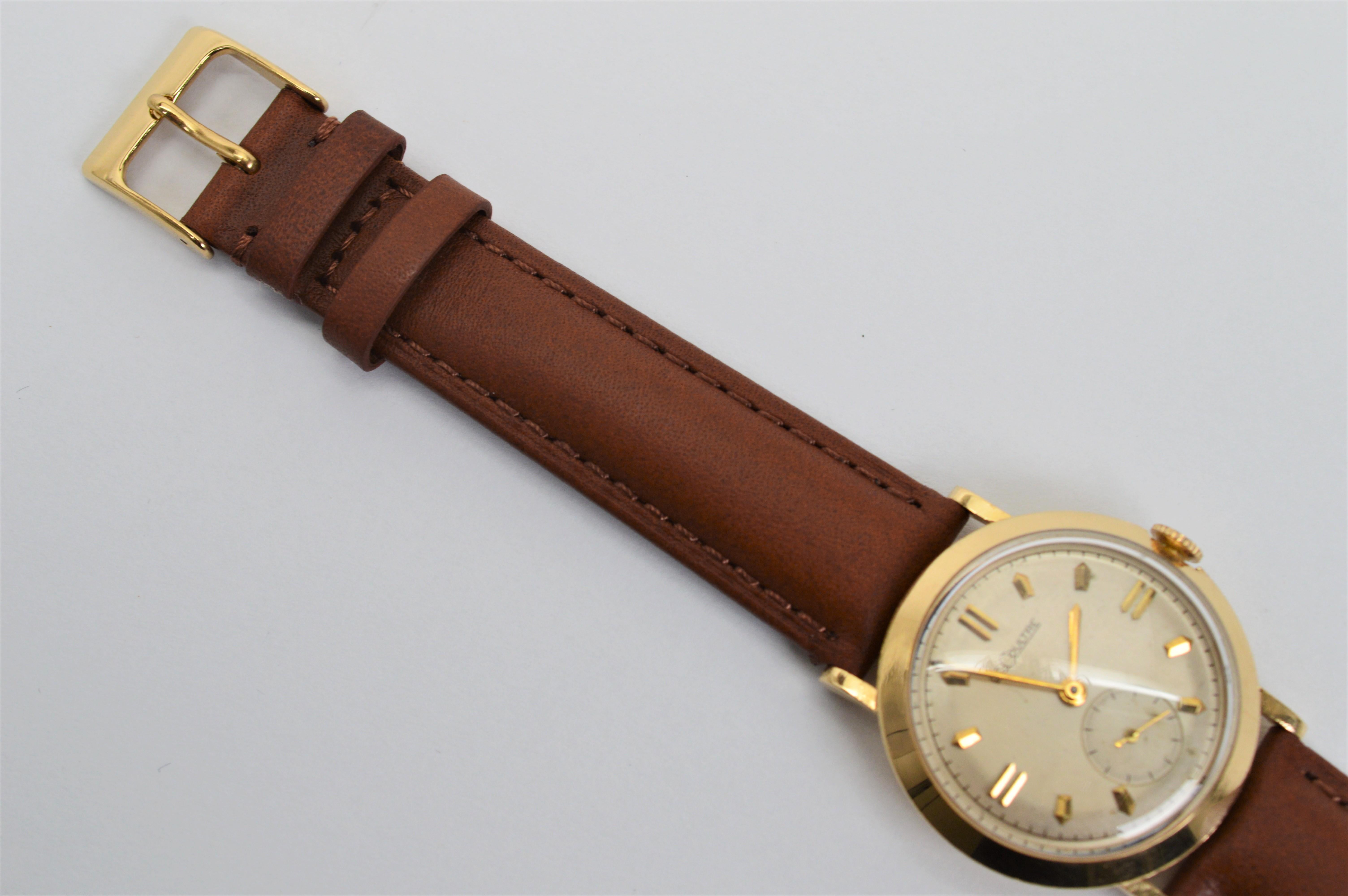 Vintage LeCoultre 14 Karat Gold Men's Wrist Watch 3
