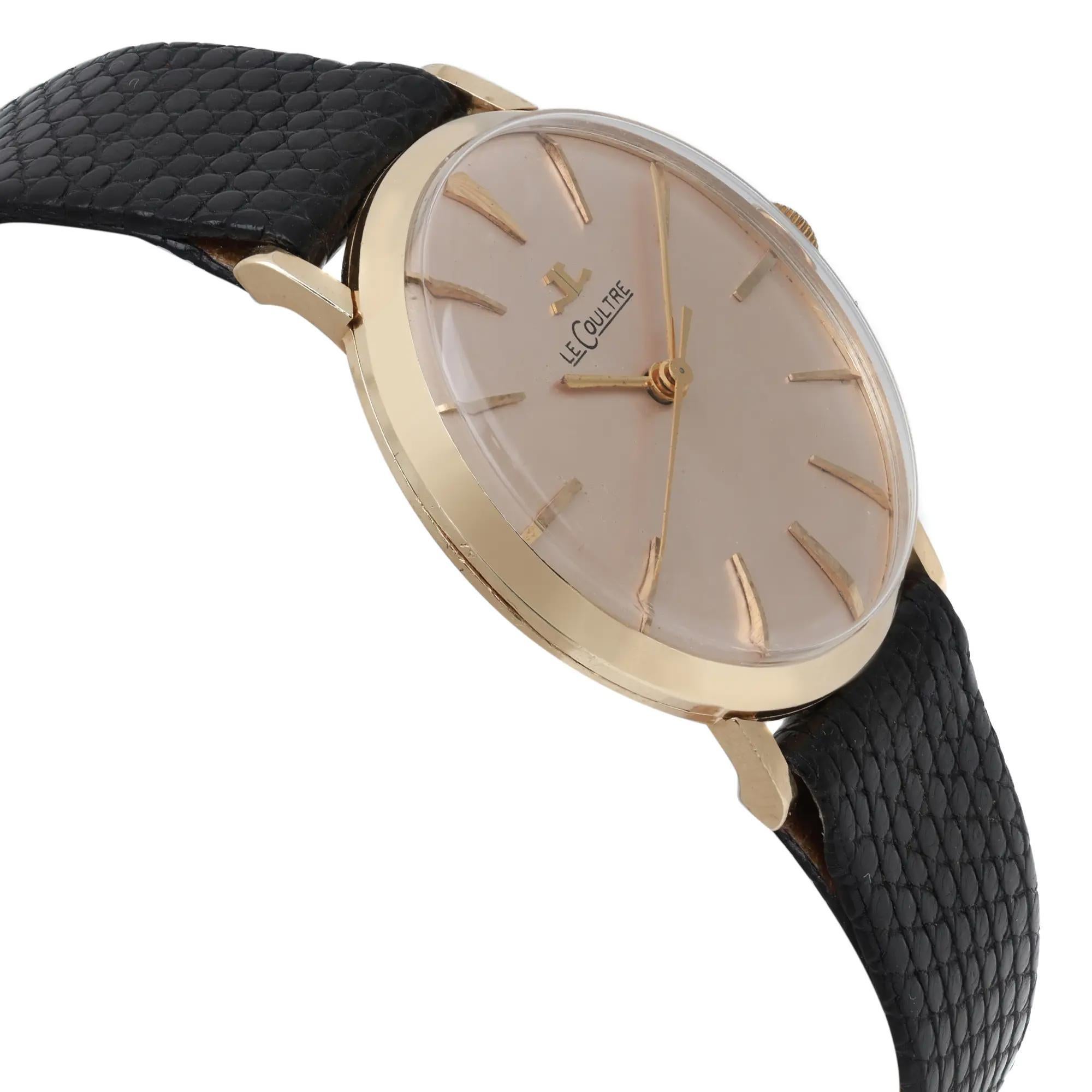 Vintage LeCoultre 32MM 14K Yellow Gold Silver Dial Manual Wind Watch 733528 In Fair Condition For Sale In New York, NY