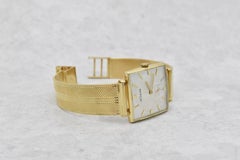 Vintage LeCoultre Ref. 635-691 14k Solid Gold Square Watch 28 x 28mm
