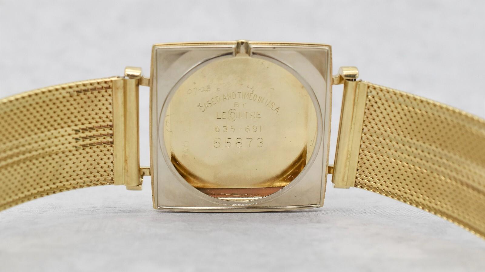 Vintage LeCoultre Ref. 635-691 Reloj cuadrado de oro macizo de 14 quilates 28 x 28 mm en venta 1