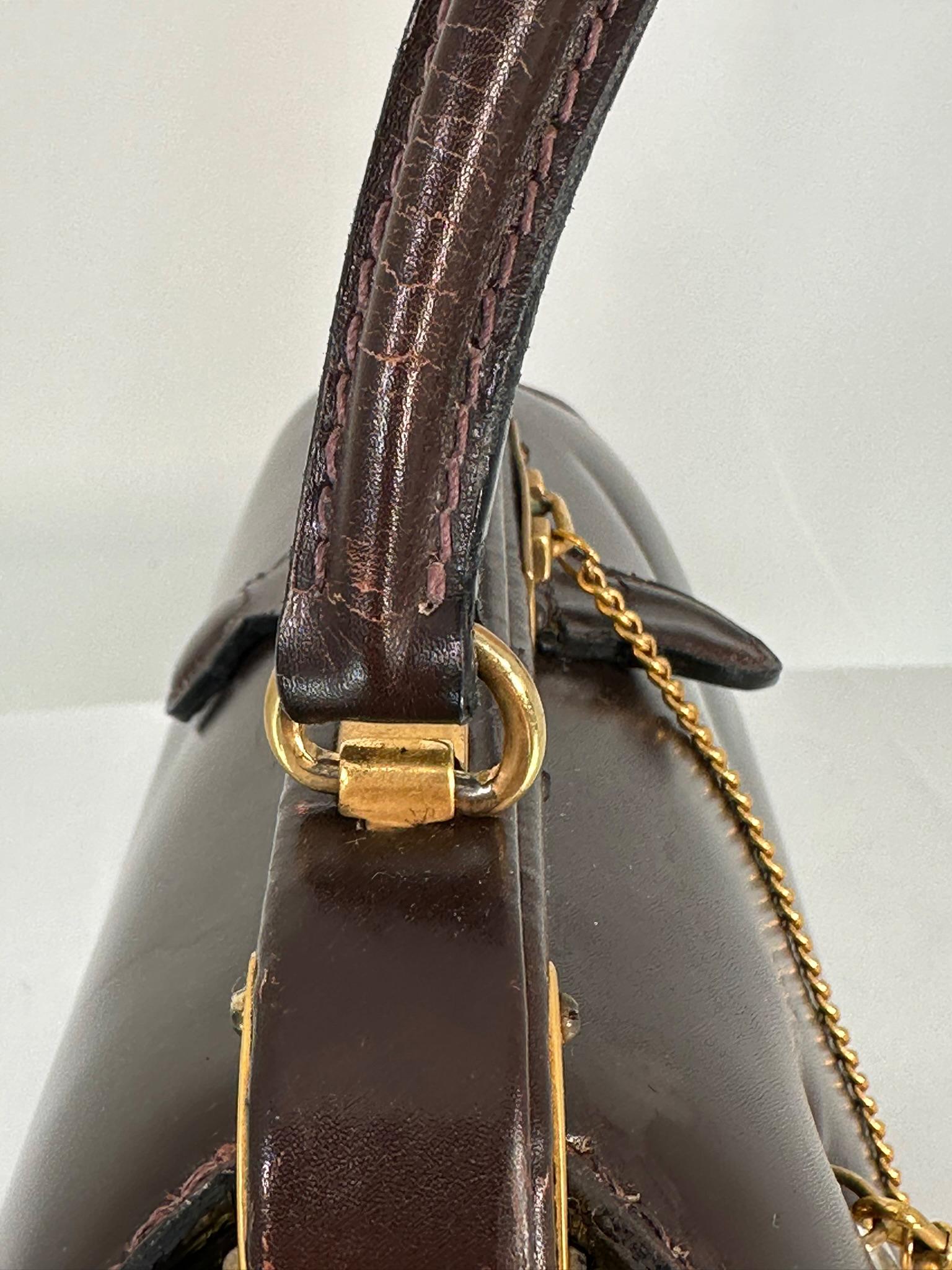 Bolso Vintage Lederer de Cuero Marrón Estructurado con Reloj y Herrajes Dorados 4