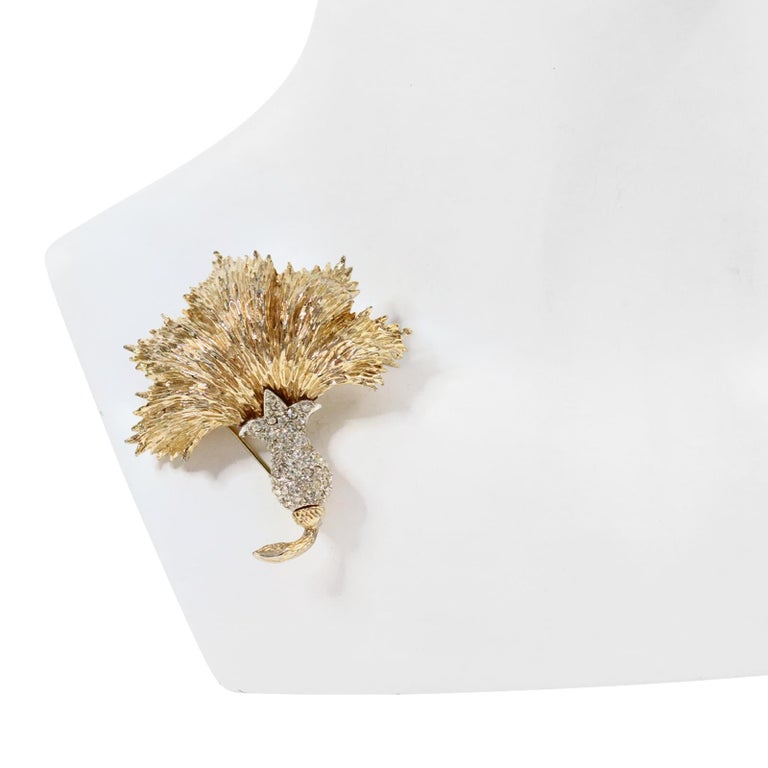 Women's or Men's Vintage Ledo Gold Tone with Diamante Leaf Brooch, Circa 1960s For Sale