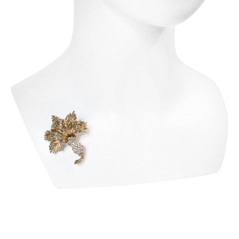 Women's or Men's Vintage Ledo Gold Tone with Diamante Leaf Brooch, circa 1960s For Sale