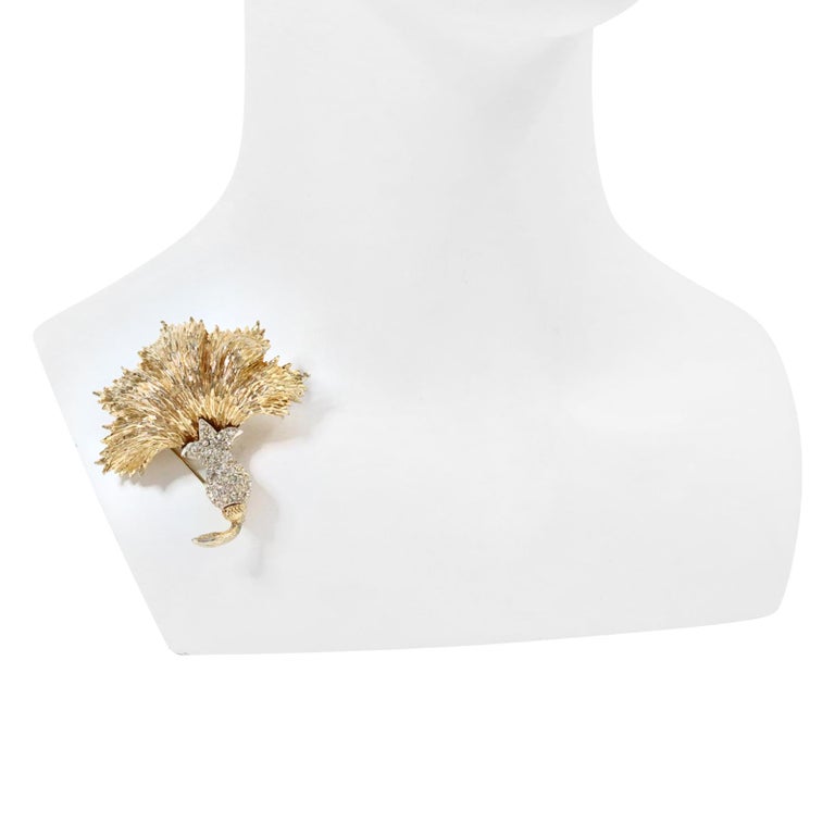 Vintage Ledo Gold Tone with Diamante Leaf Brooch, Circa 1960s For Sale 1