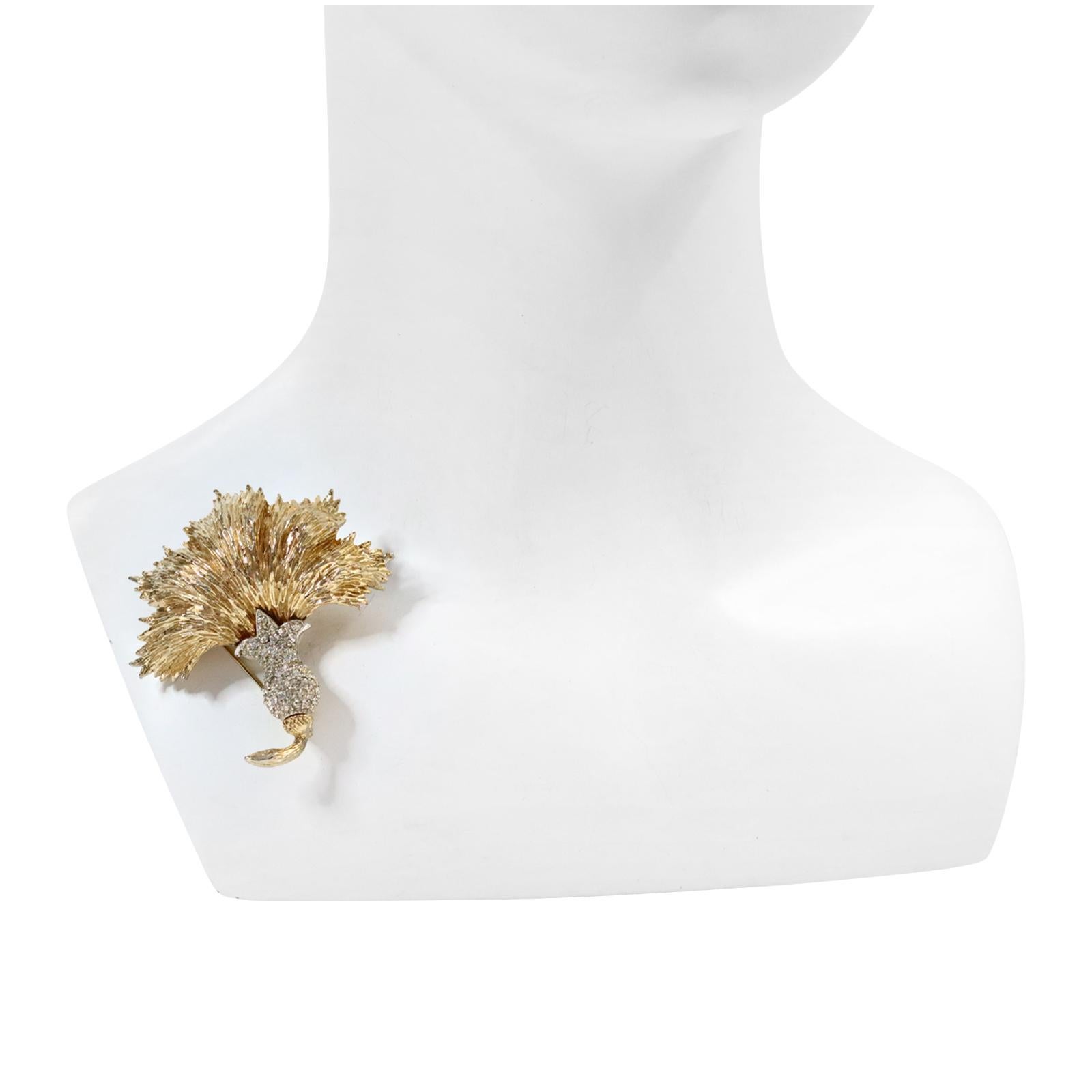 Vintage Ledo Gold Tone with Diamante Leaf Brooch, Circa 1960s In Good Condition For Sale In New York, NY
