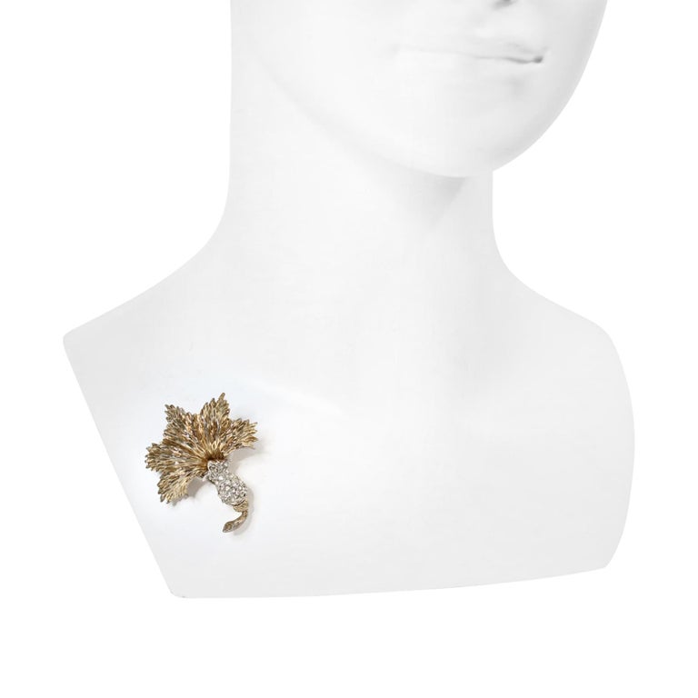Vintage Ledo Gold Tone with Diamante Leaf Brooch, circa 1960s For Sale 2