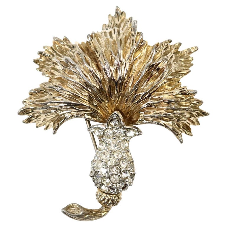 Vintage Ledo Gold Tone with Diamante Leaf Brooch, circa 1960s For Sale