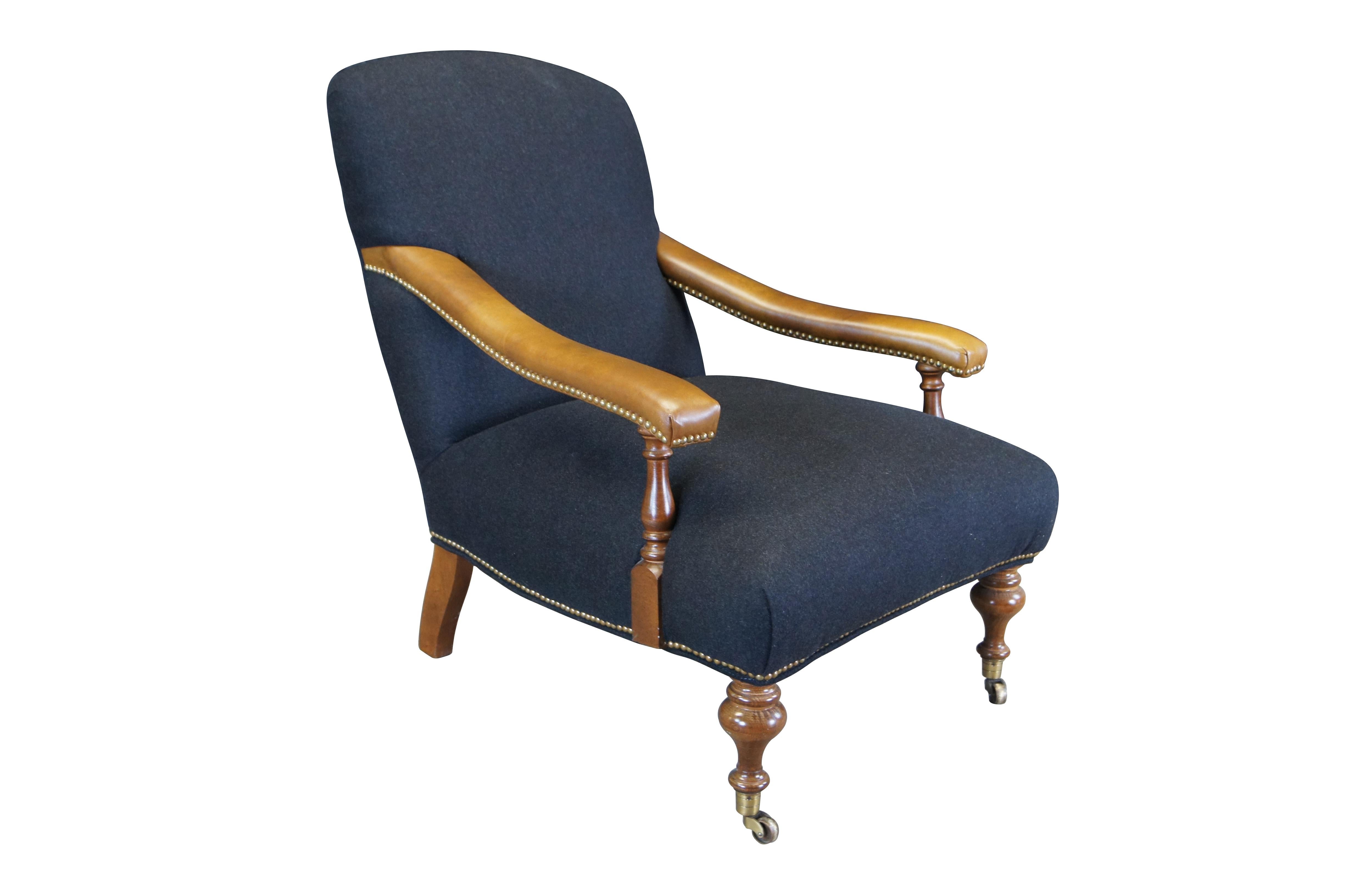 Vintage Lee Industries Leather Flannel Club Library Lounge Fireside Armchair In Good Condition In Dayton, OH