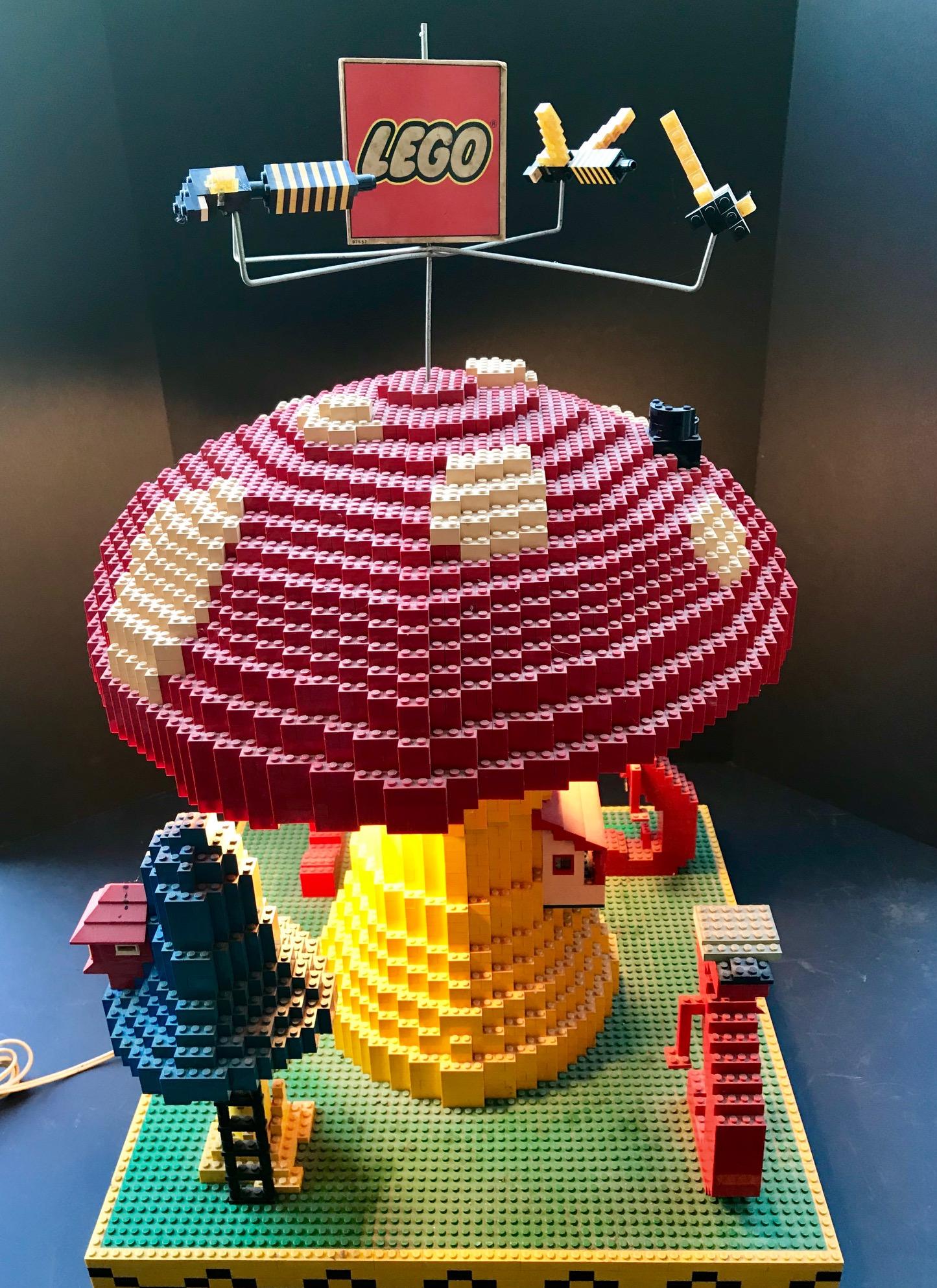 Vintage Lego Advertising Store Display Mushroom Lamp, circa 1970 4