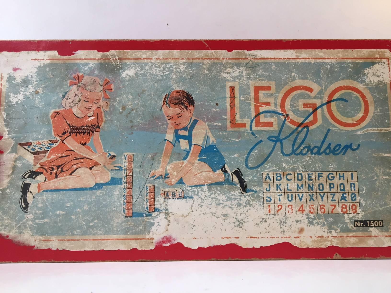 Vintage Lego Building Blocks in Wood, Complete Set, Denmark 1940s In Good Condition In Esbjerg, DK